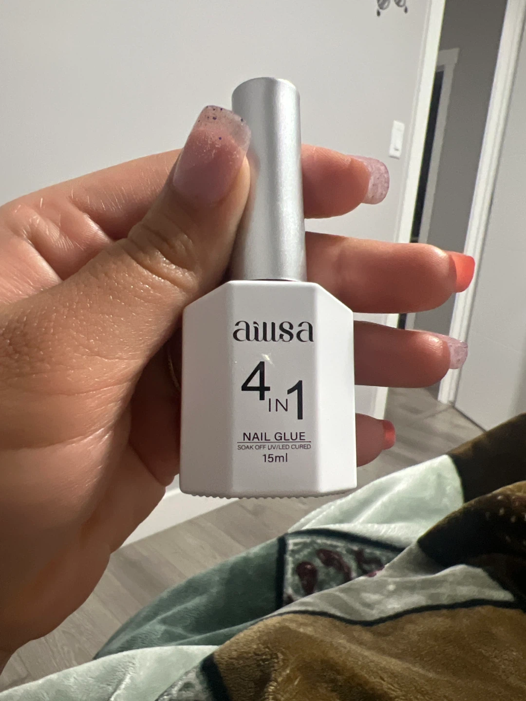 Aiusa 4-in-1 Nail Glue Soak Off UV/LED Cured 15ml