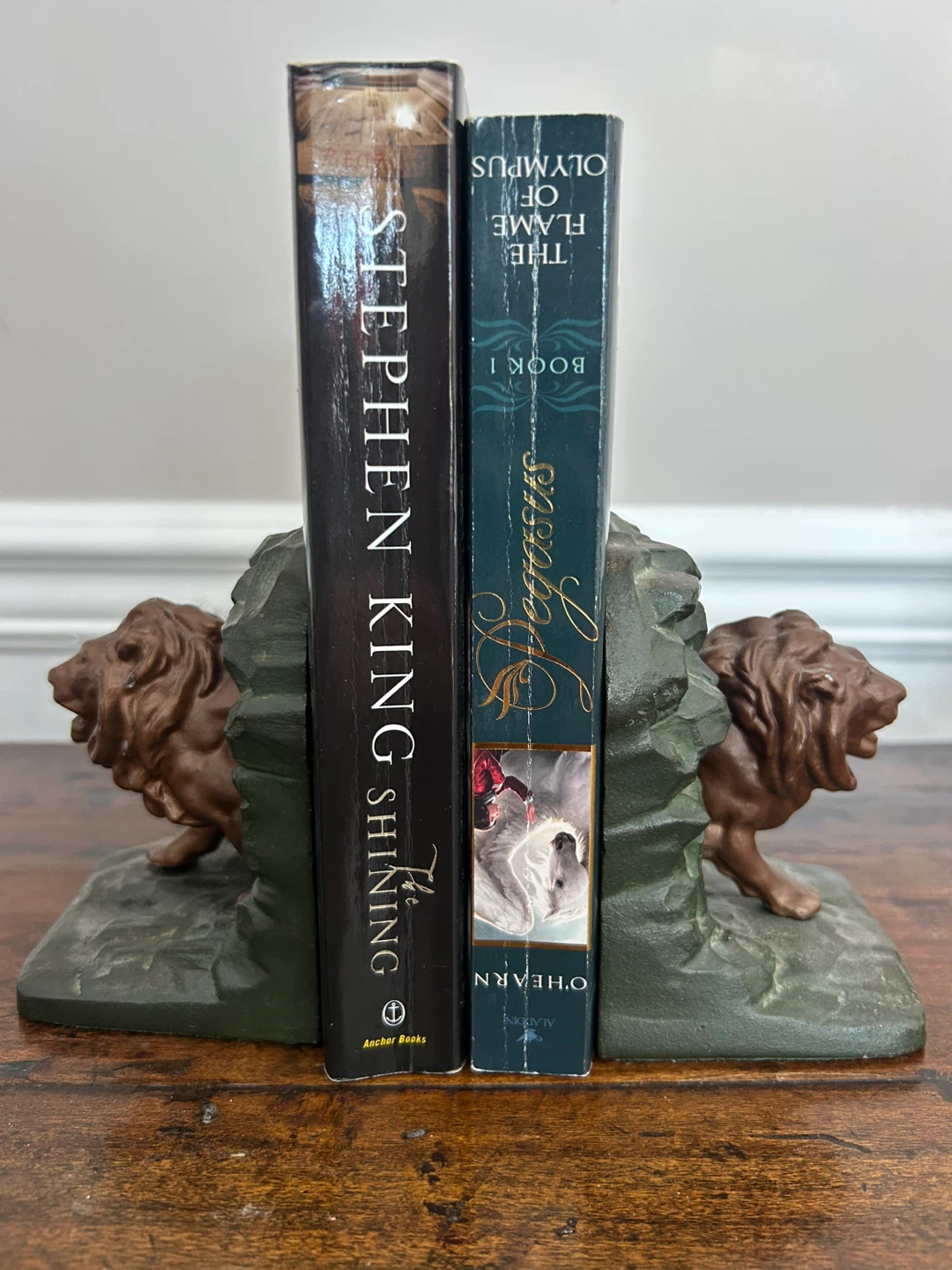 Lion design bookends