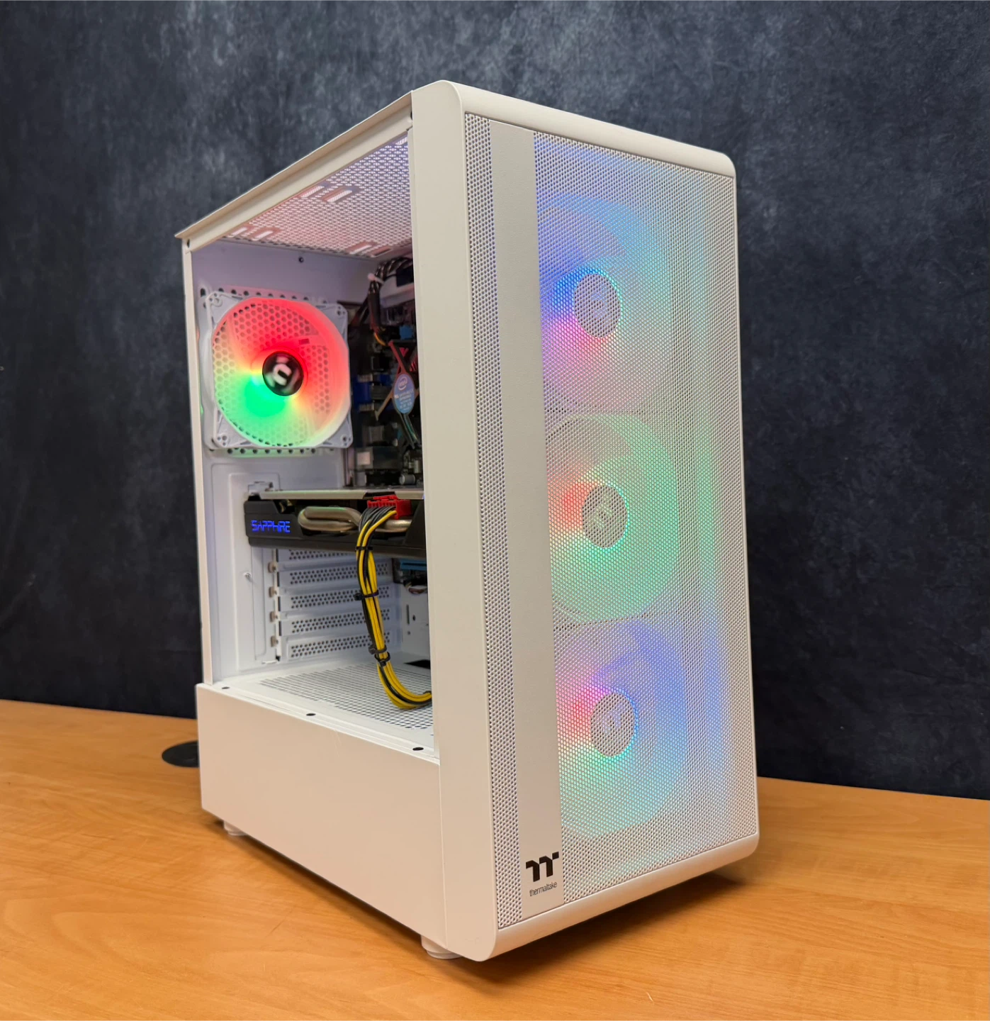 🔥 Gaming PC – Intel Core i7 | RX 570 8GB | 16GB RAM 🔥