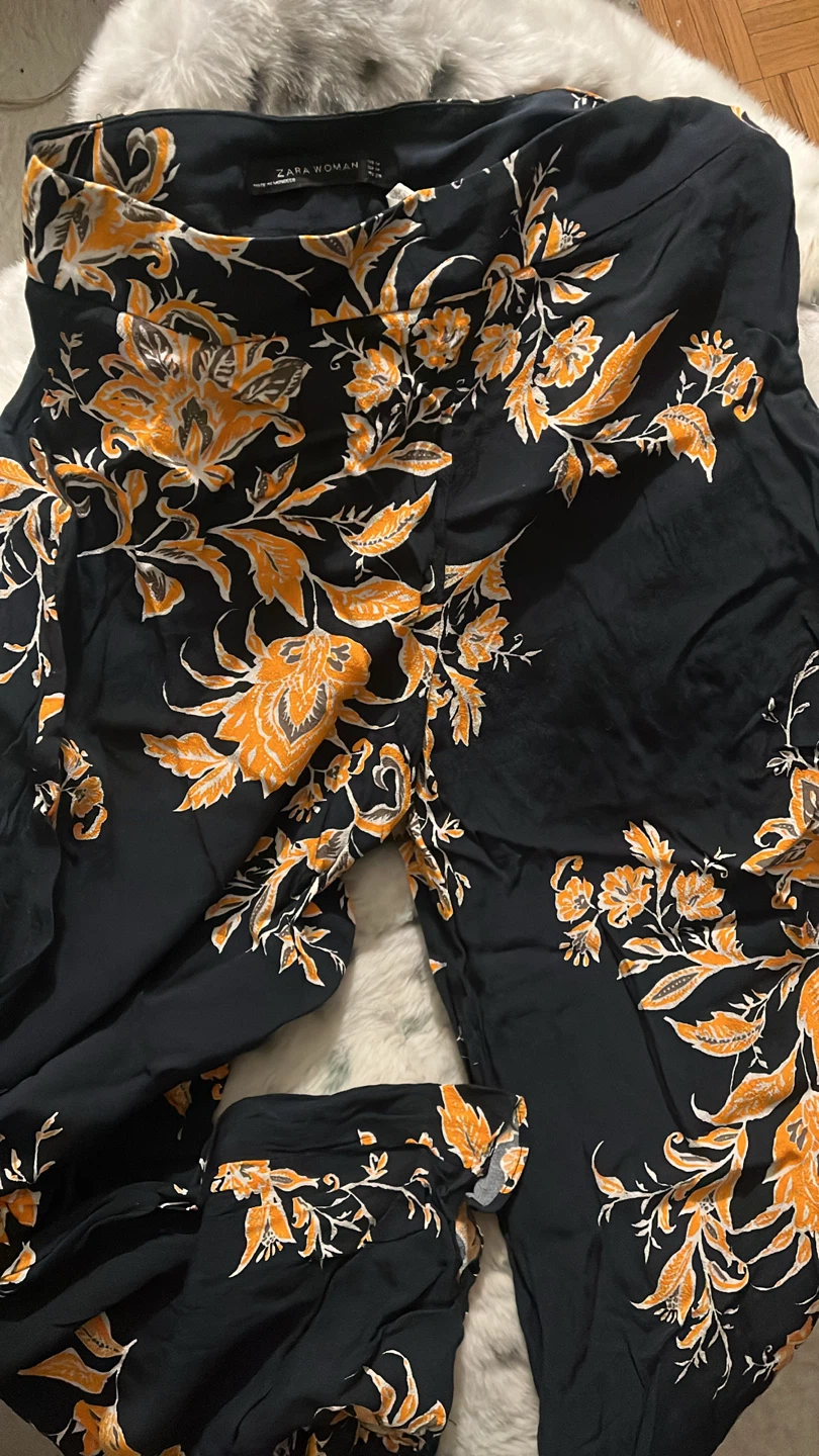 Zara floral pants