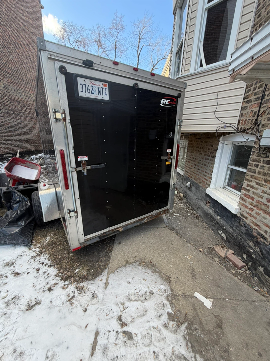 RC Trailers Enclosed Cargo Trailer - photo 4