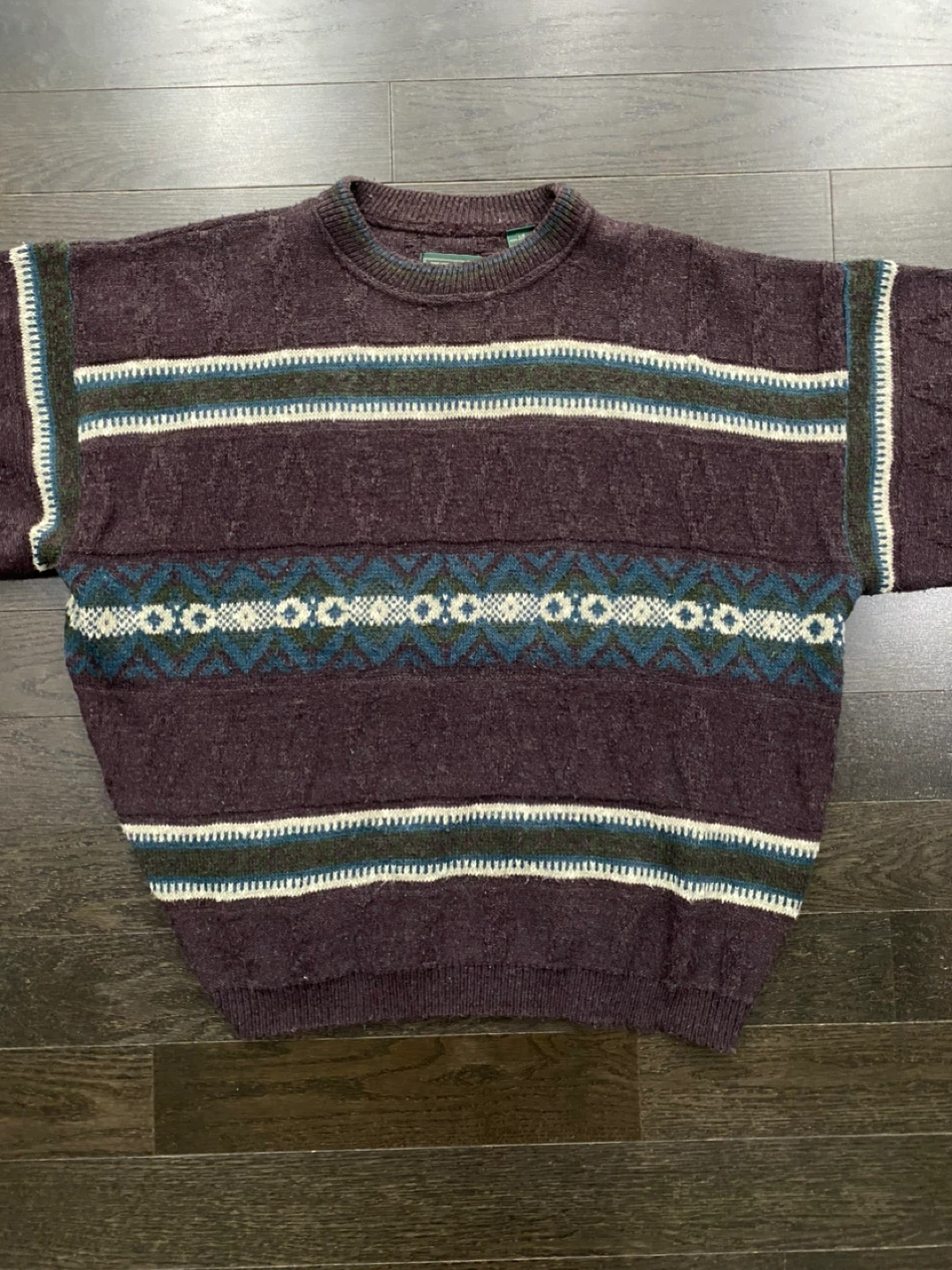 Vintage Patterned Knit Sweater – Cozy 90s Style