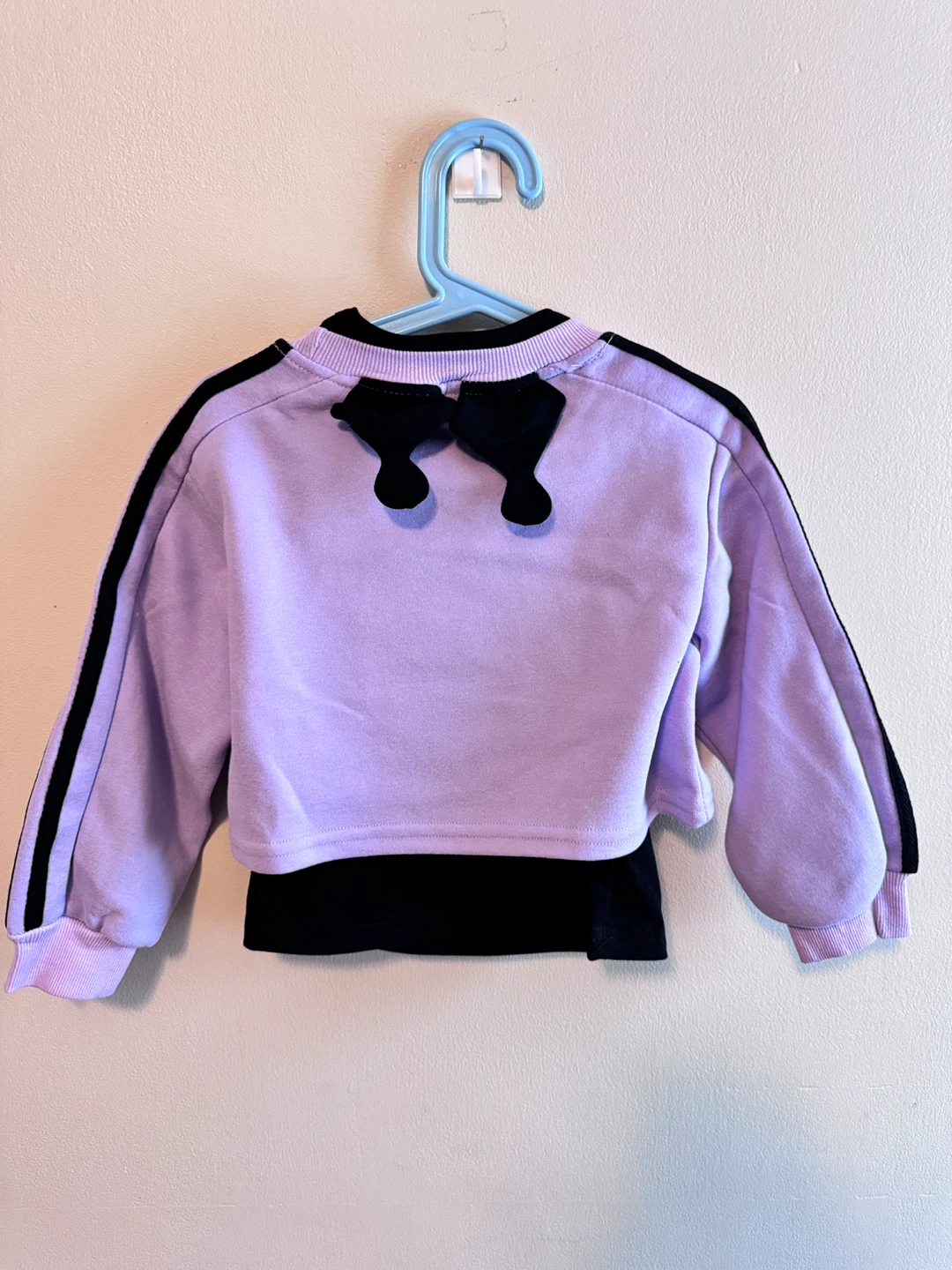 Sparkling Labubu Sweatshirt and Pants Set Toddler size 5-6T - photo 3