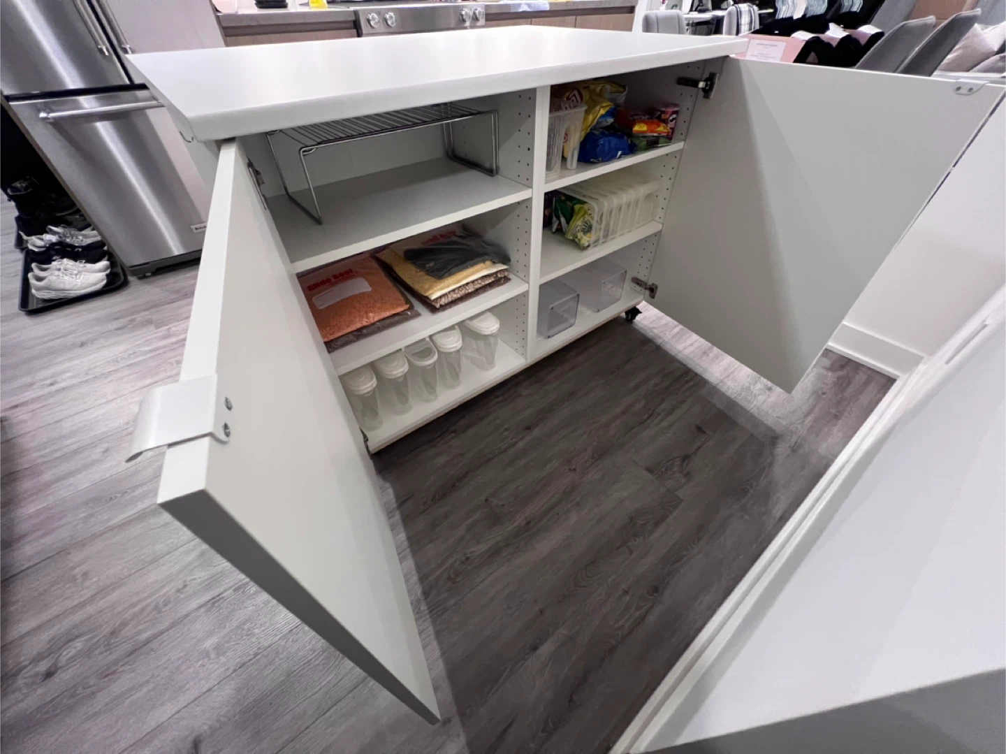 Kitchen Island - photo 5