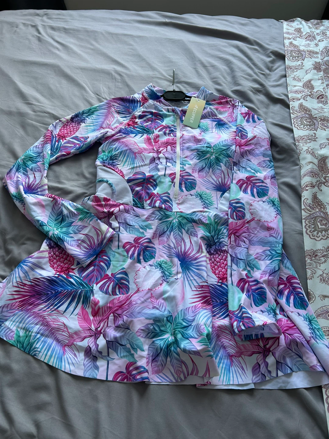 NWT med Long Sleeve Rash Guard Swimsuit Dress - photo 5