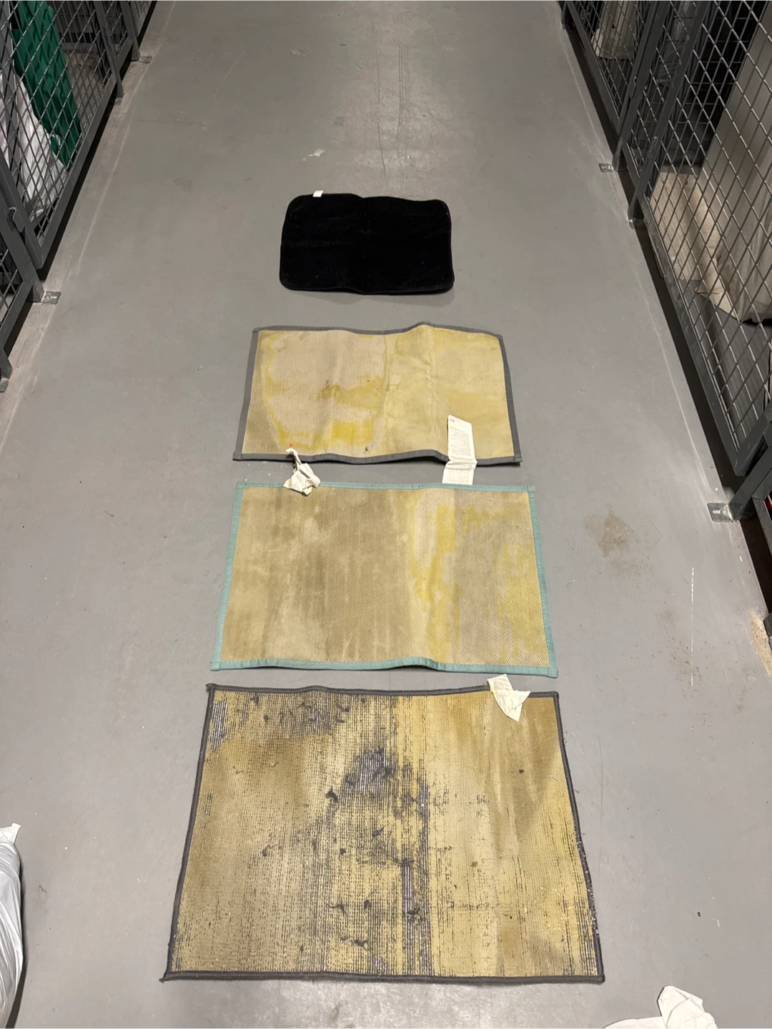 Set of 4 Kitchen Mats/Rugs - photo 2