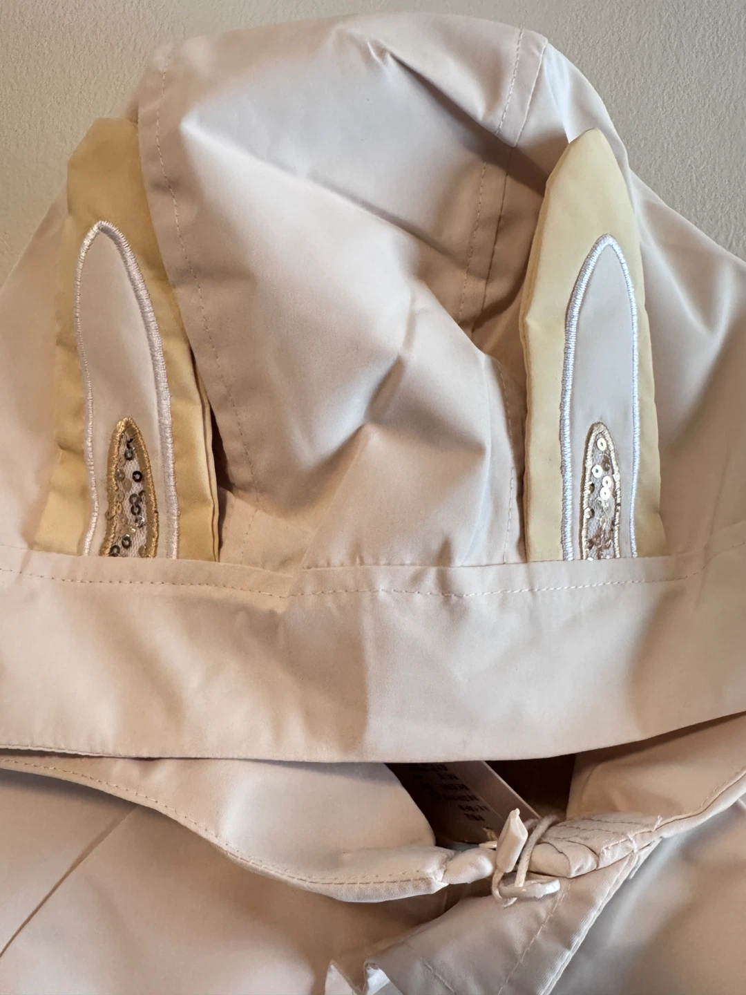 Hooded Jacket with and Labubu design Toddler size 5-6T - photo 2