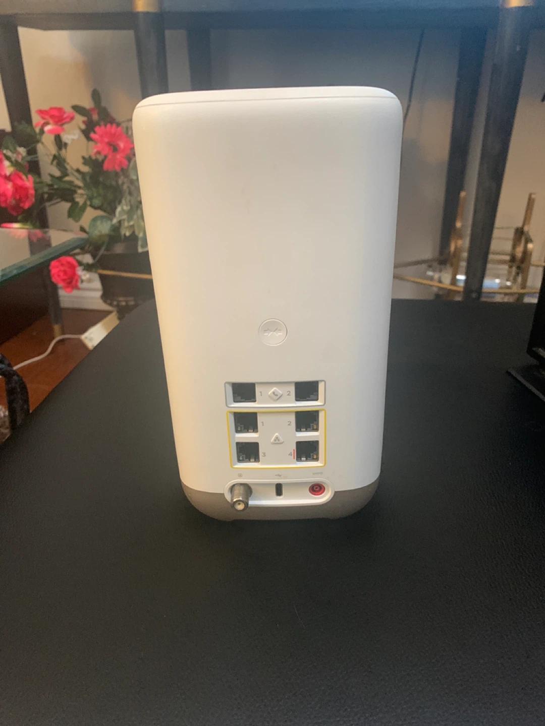 White Wireless Router - photo 3