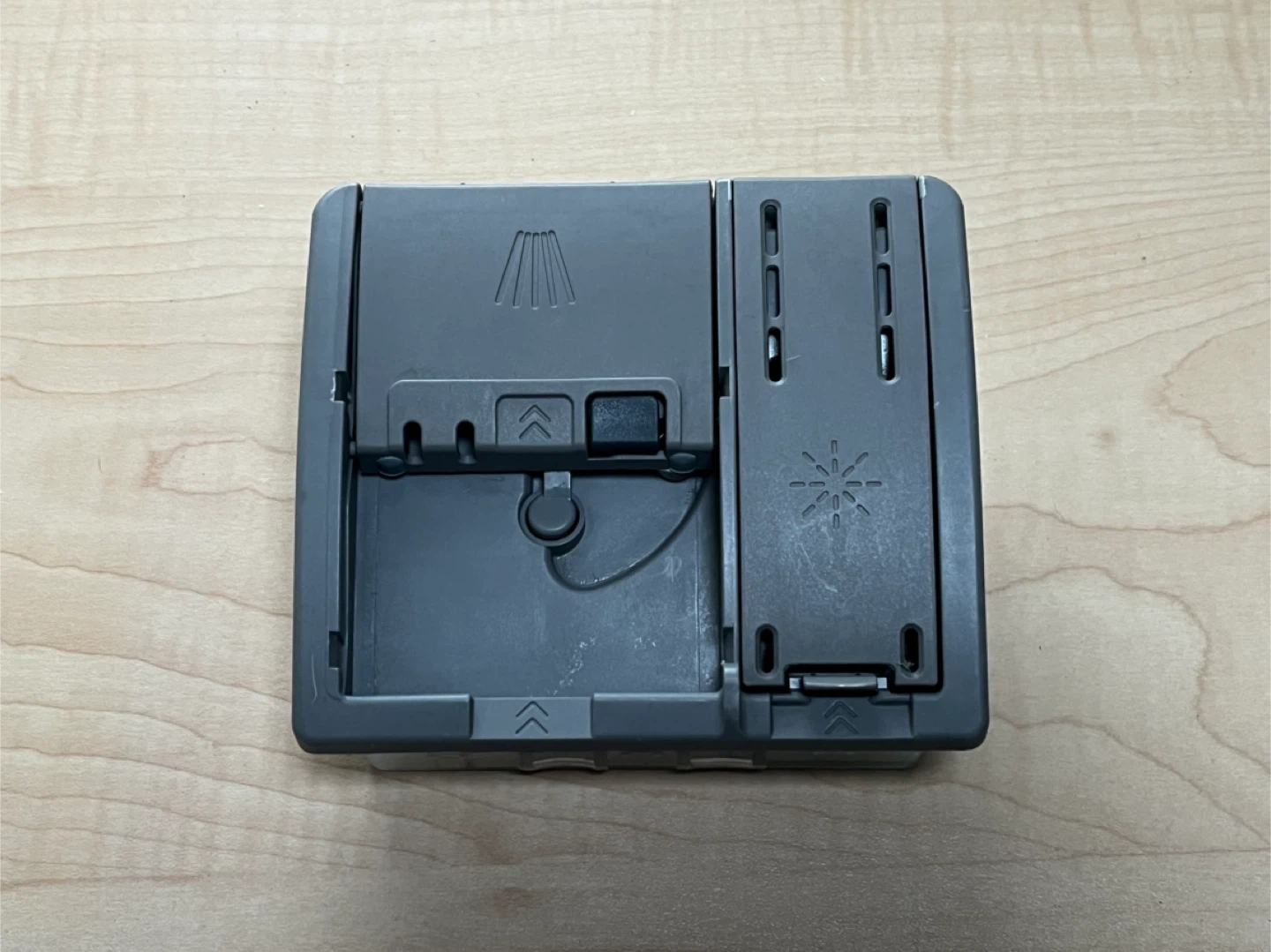 Bosch Dishwasher Detergent and Rinse Aid Dispenser (00645208)