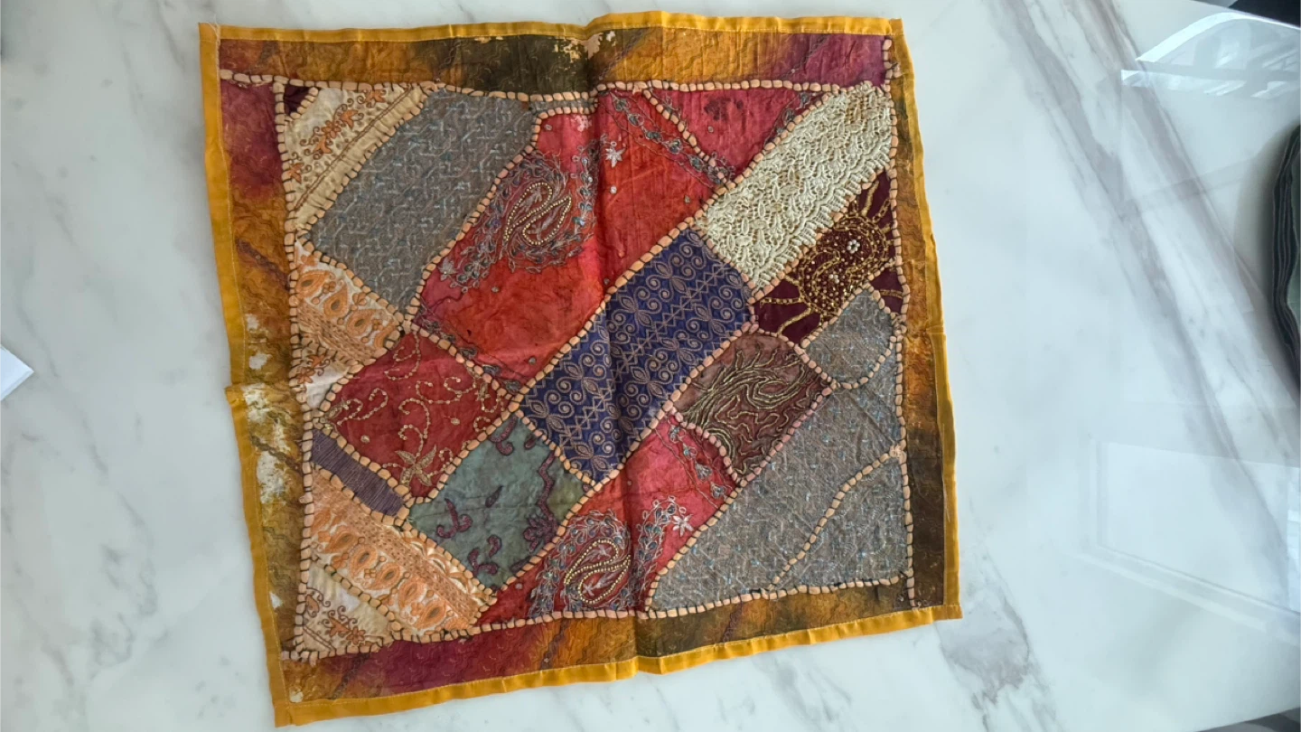 Embroidery cushion cover