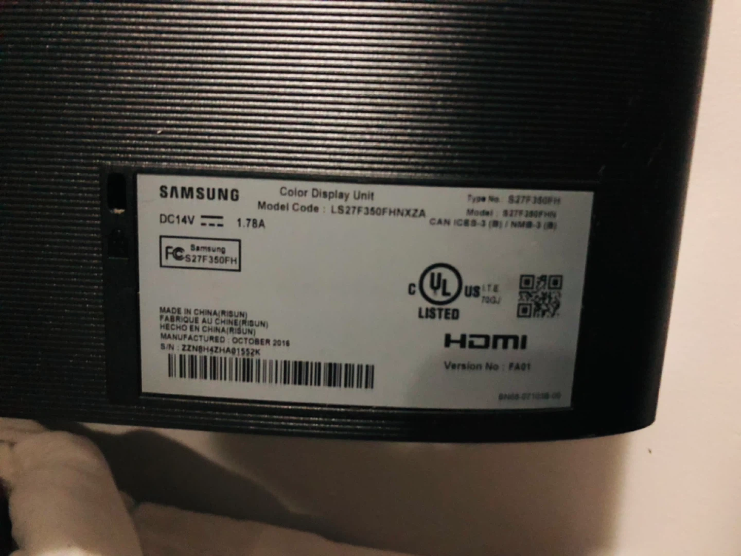 Brand new Samsung S27F350FHN 27" Monitor - photo 3