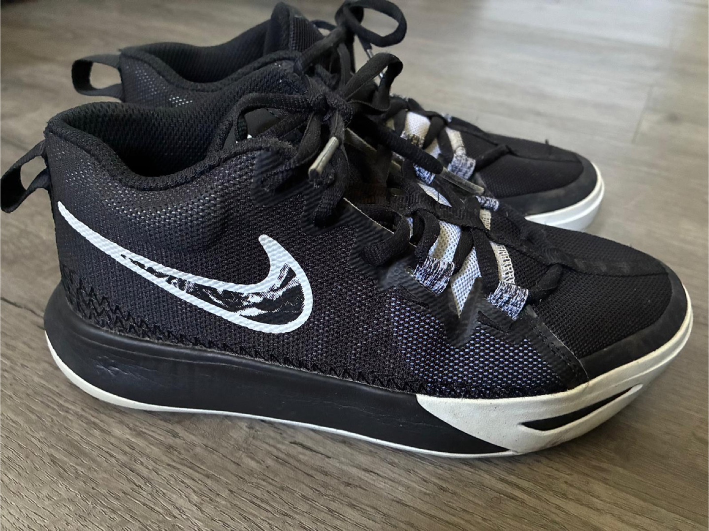 Nike Kyrie Flytrap 6 (3.5Y)