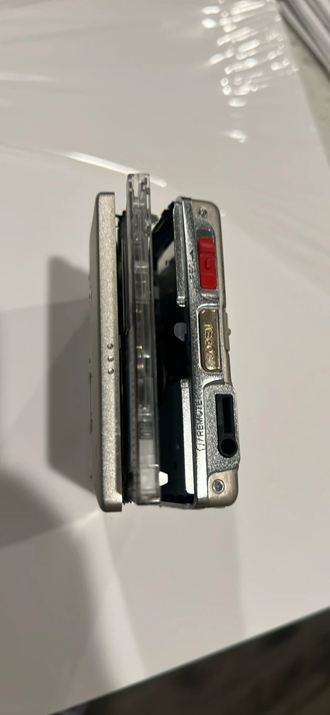 Sony MZ-R55 MD Walkman Portable MiniDisc Recorder - photo 3