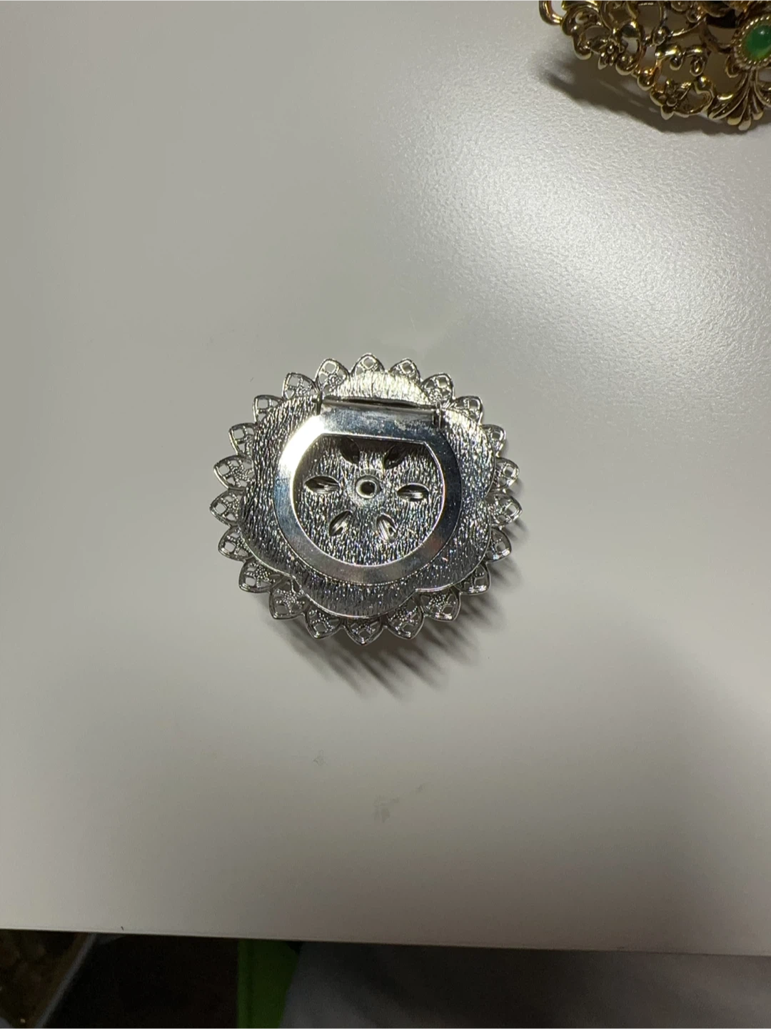 Vintage Silver Tone Filigree Flower Scarf Clip Brooch - photo 4