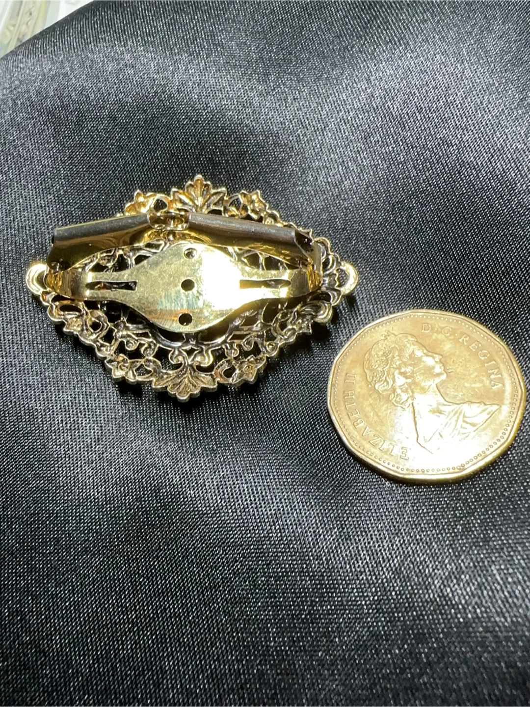 Vintage Victorian Style Gold Tone Brooch with Green Beads - photo 3