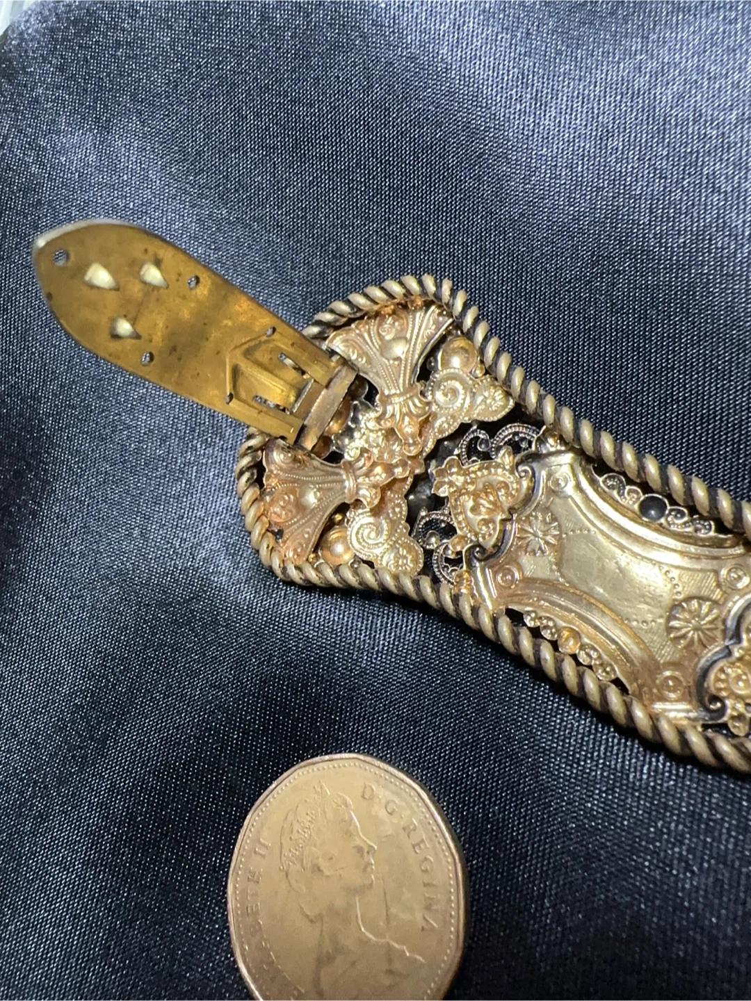 Vintage Art Deco Czech Brooch: Gold Plated Floral Dress Clip - photo 3