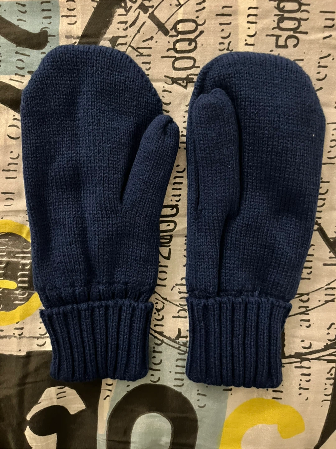 Toronto Maple Leafs Knit Mittens - photo 2