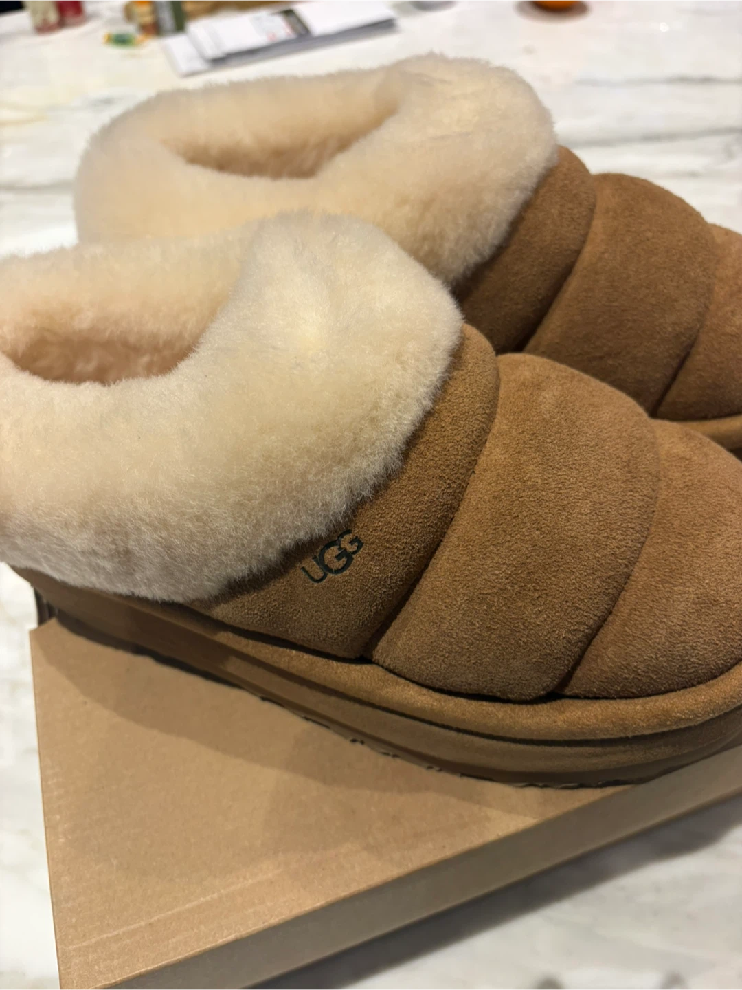 UGG Brown Suede Sheepskin Lined Slippers - photo 2