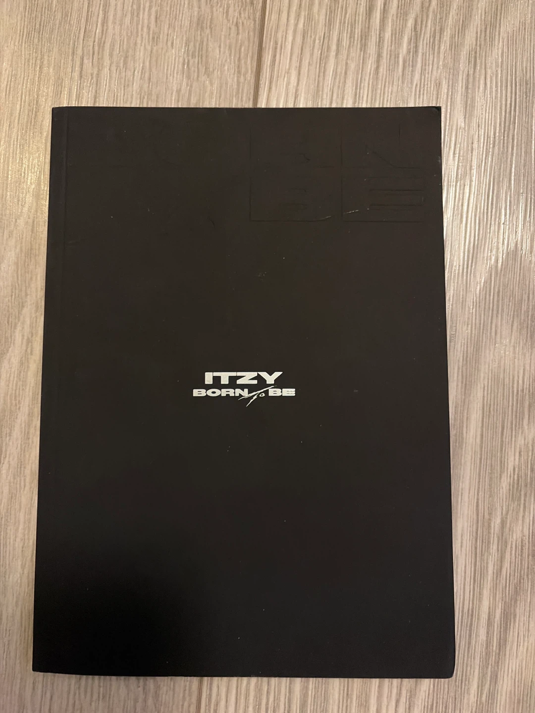 ITZY BORN TO BE Album