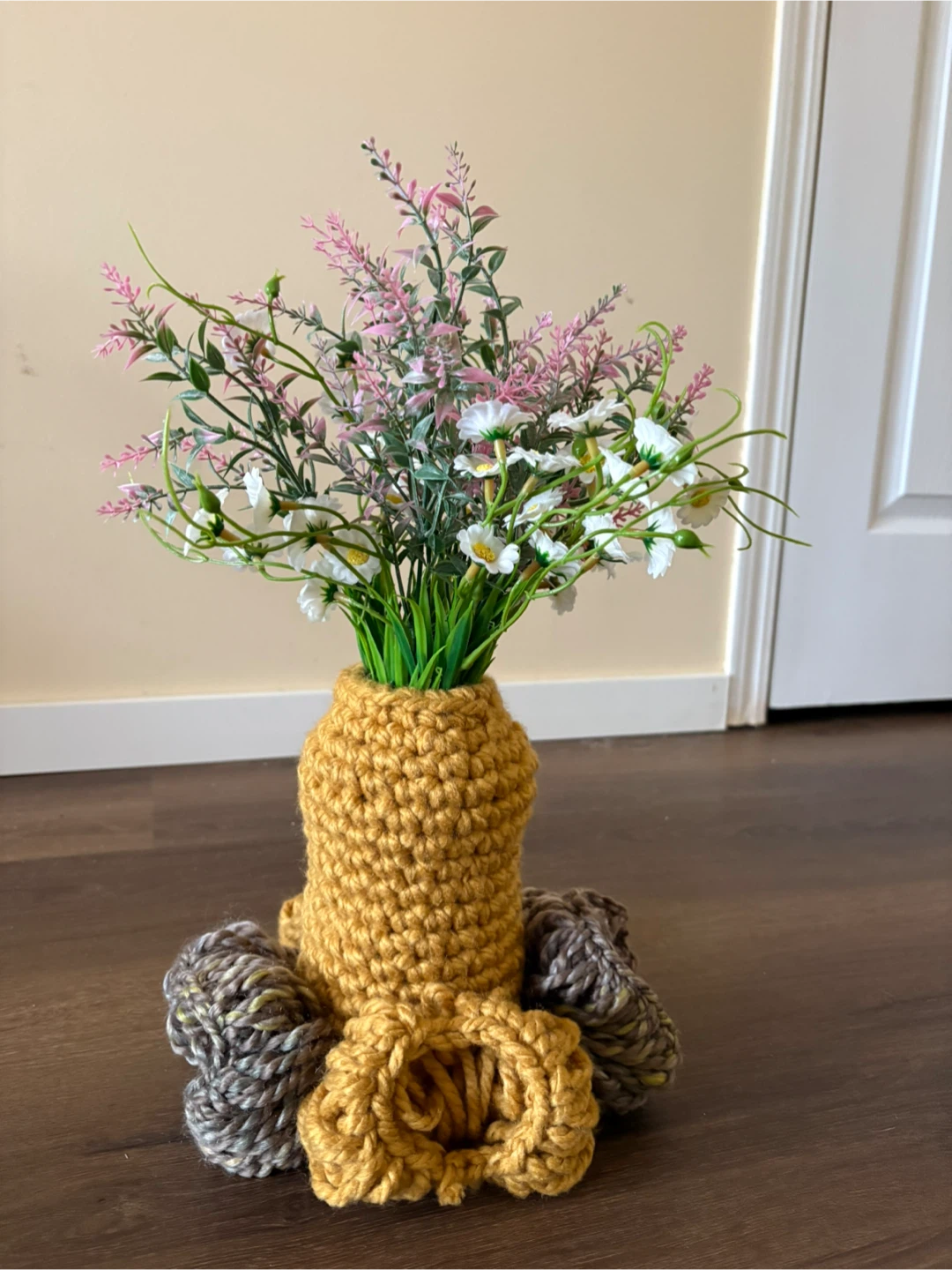 Handmade Crocheted Vase - photo 3