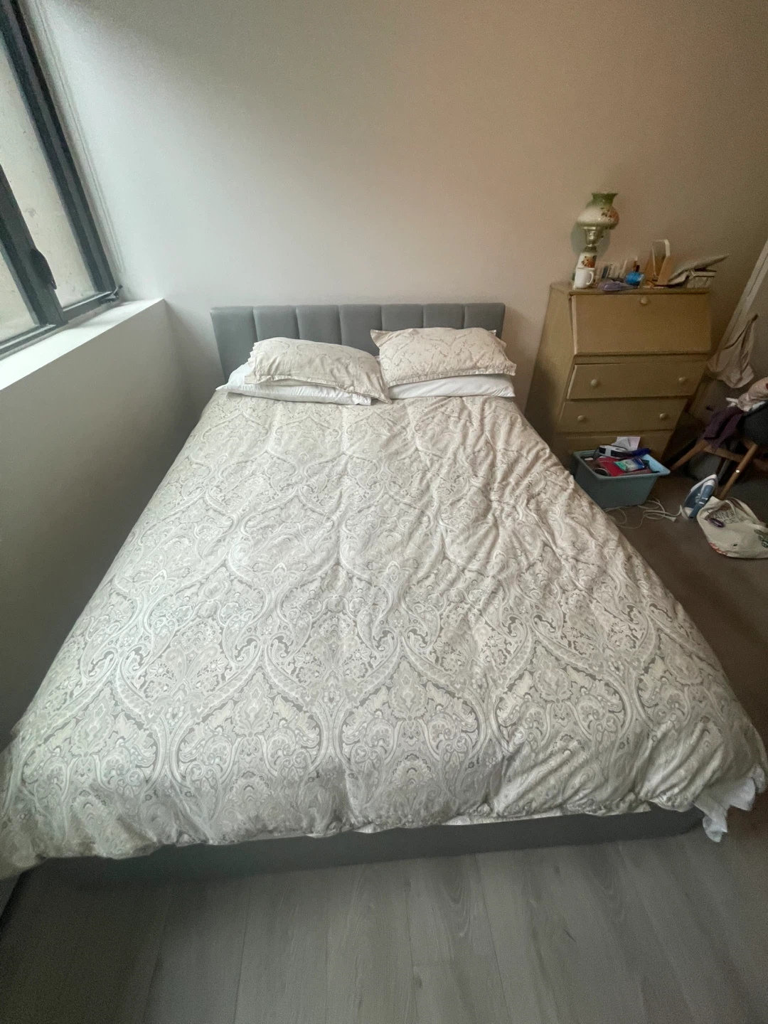 Queen Grey Faux Leather Storage Bed Frame - photo 4