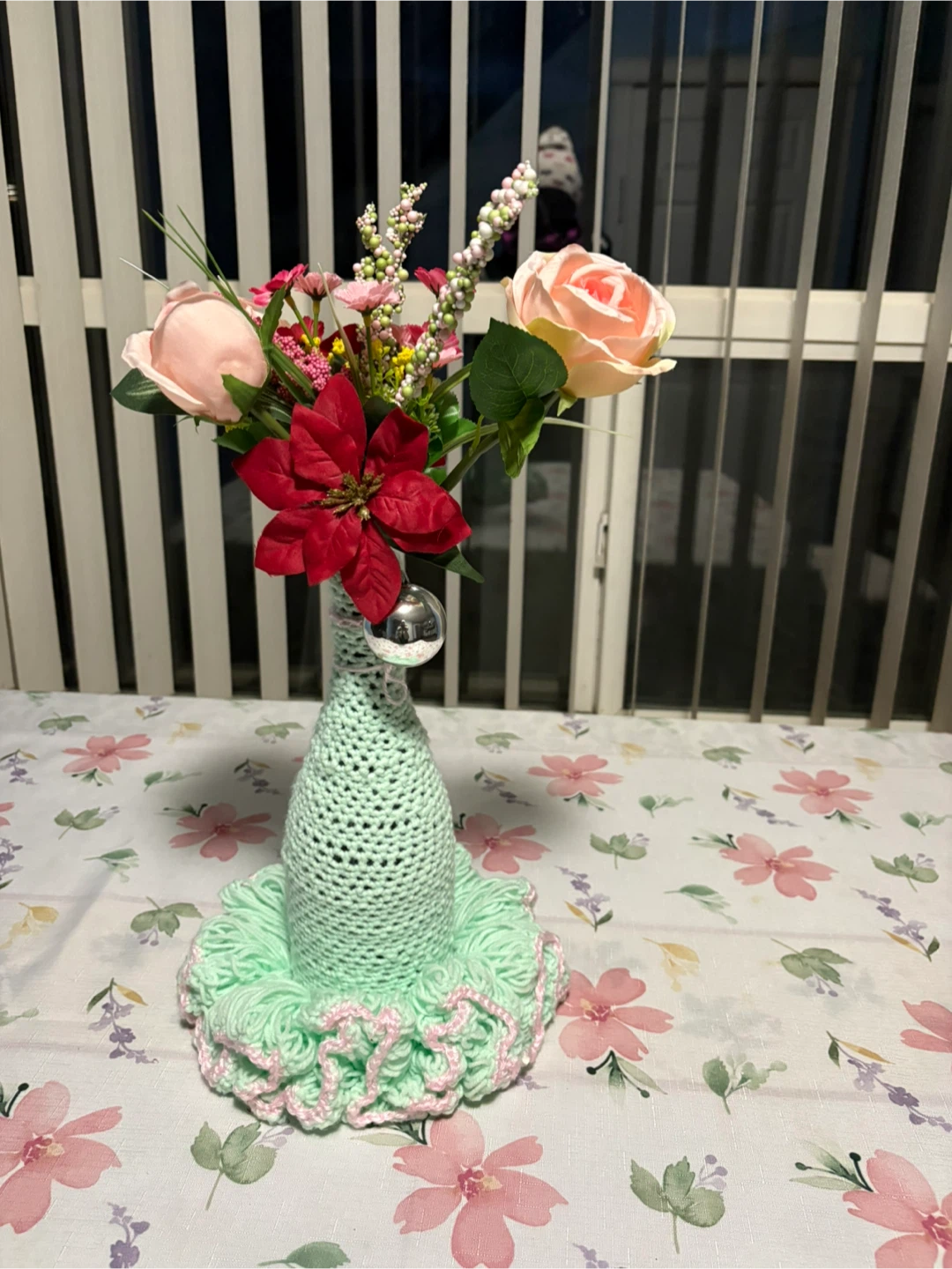 Knitted Bottle Vases with Artificial Flowers - photo 3