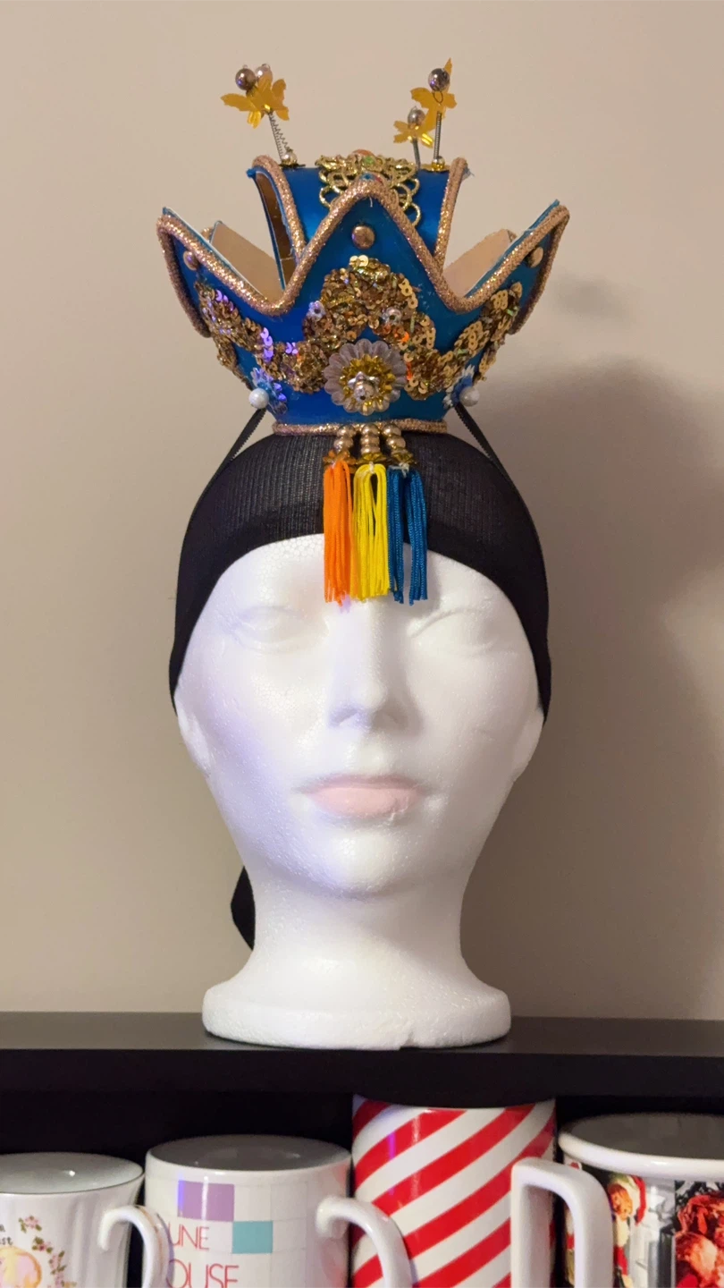 Korean Style of Blue and Gold Decorative Crown with Tassels
