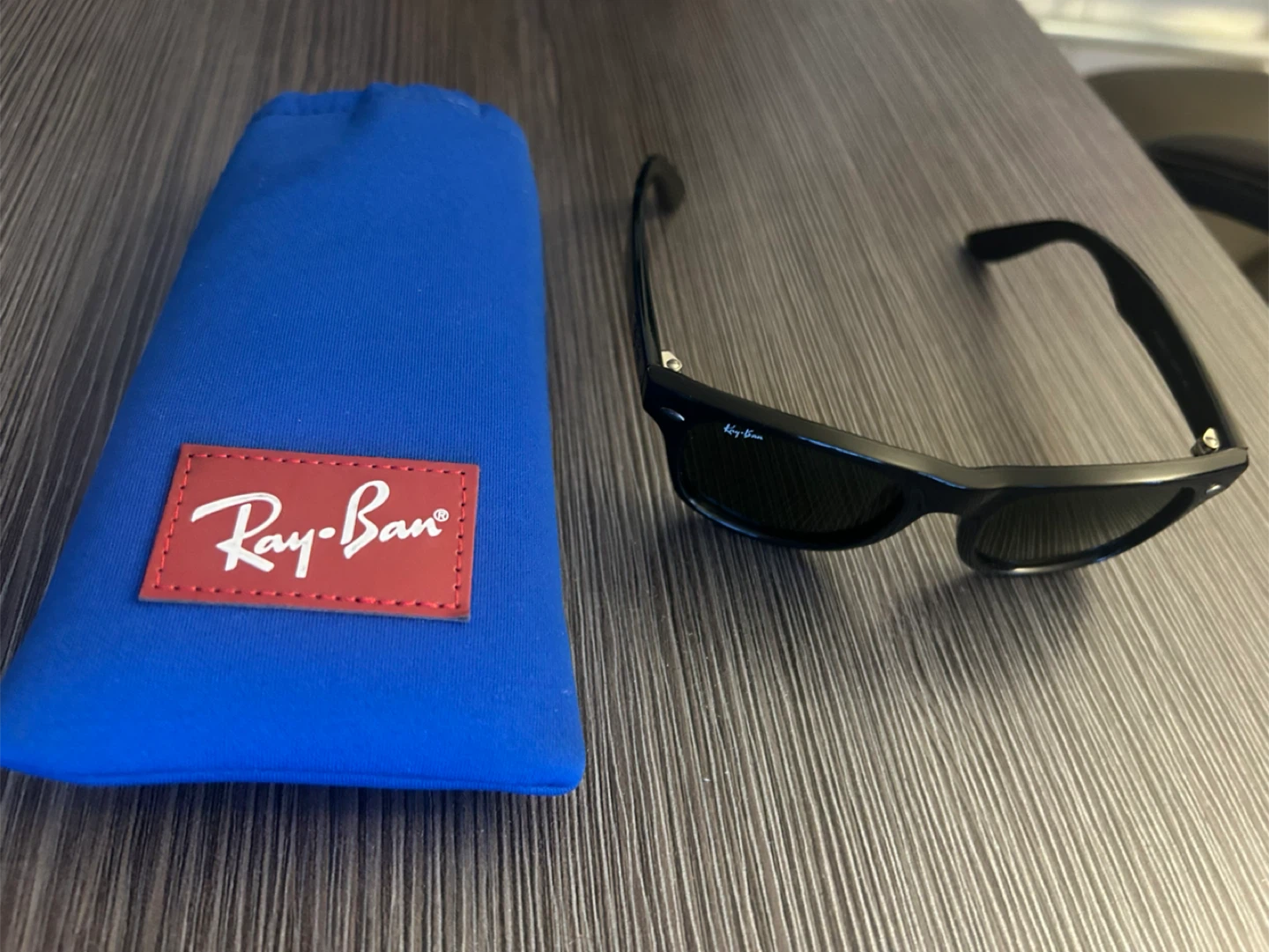 Ray-Ban Sunglasses with Blue Pouch for Kids - photo 2