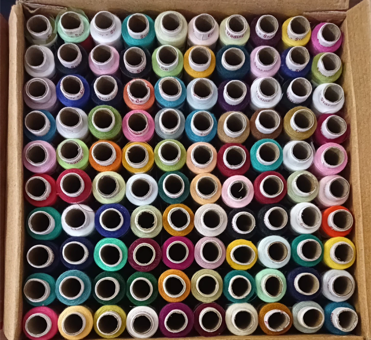 100pc Thread Set - Assorted Colors - photo 3