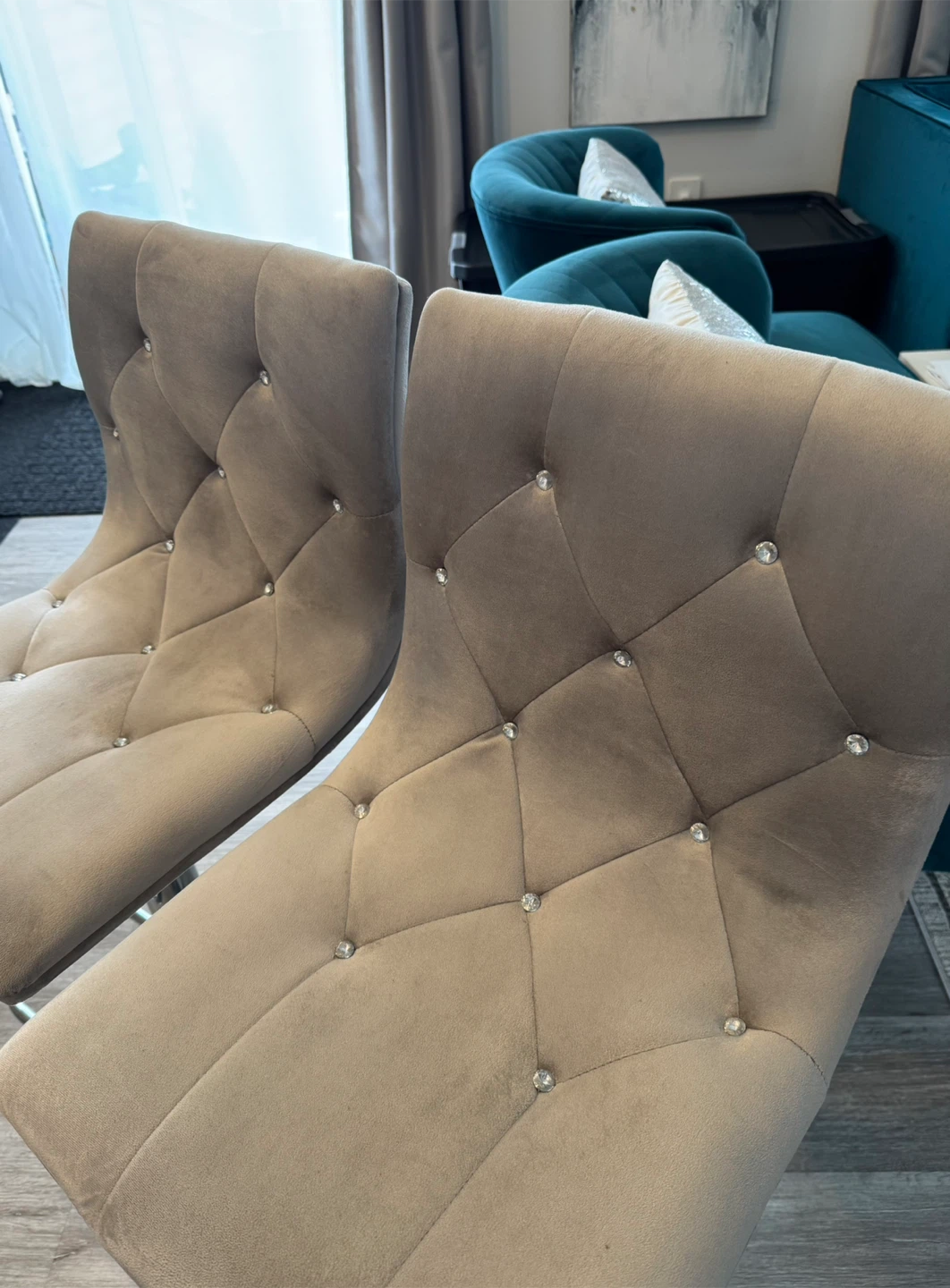 Pair of fancy Tufted Bar Stools - photo 2