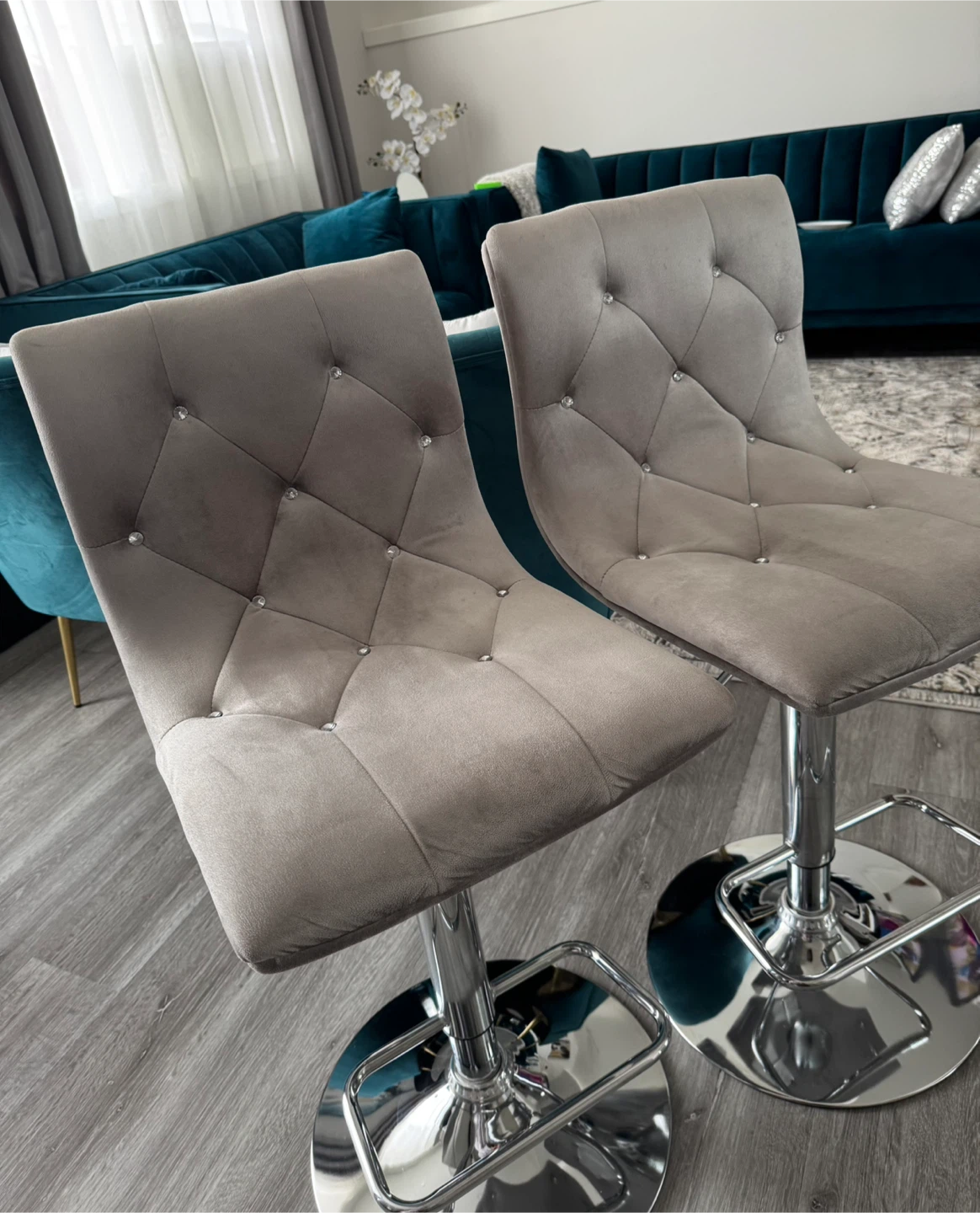 Pair of fancy Tufted Bar Stools