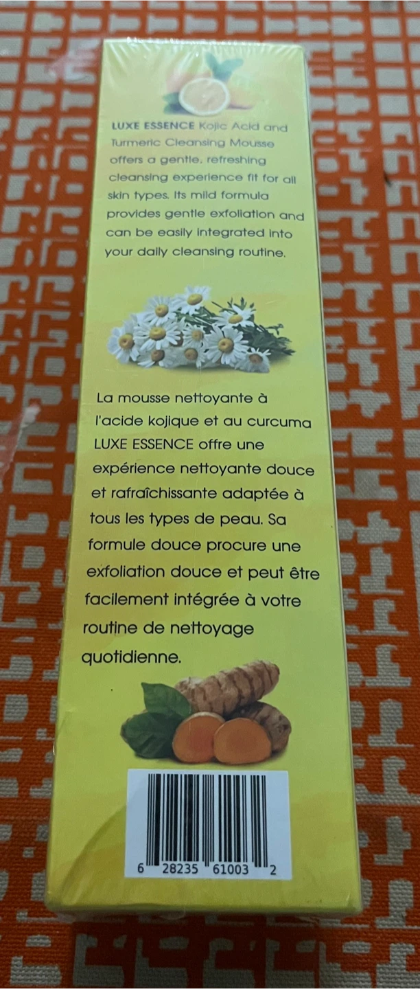 Luxe Essence Kojic Acid & Turmeric Cleansing Mousse - 150ml - photo 2