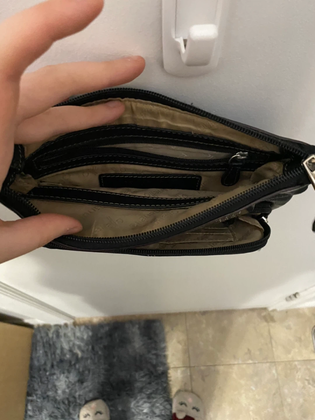 Black cross body purse - photo 2