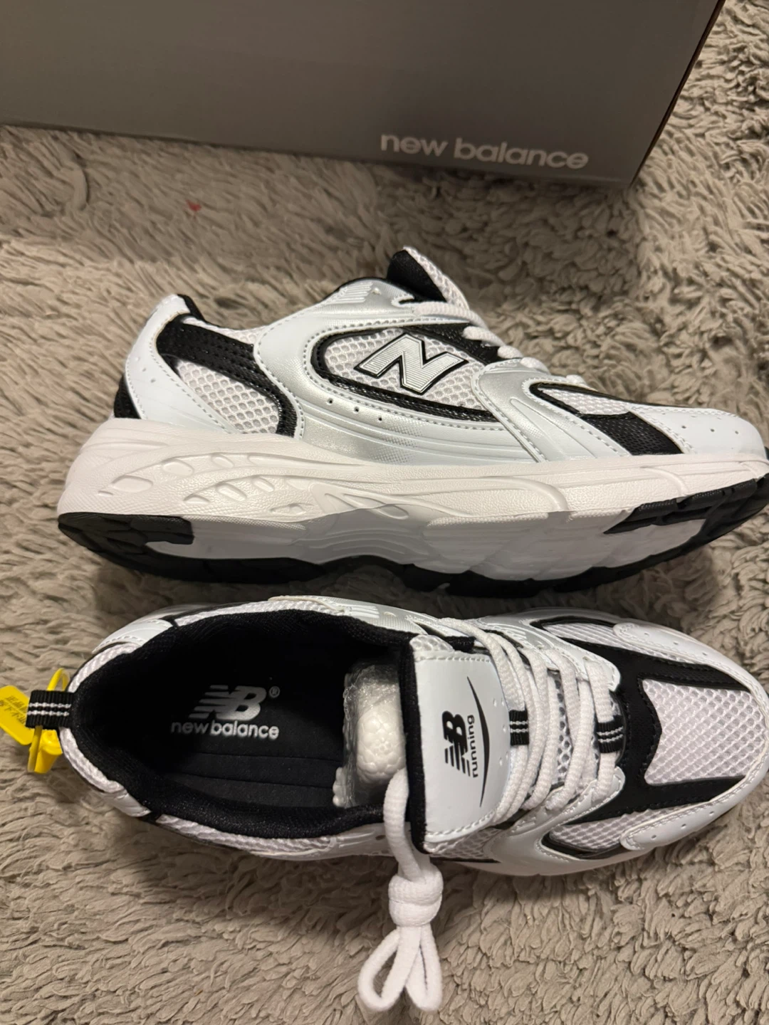 New Balance 530 Running Shoes White/Black Size 7-7.5 - photo 2