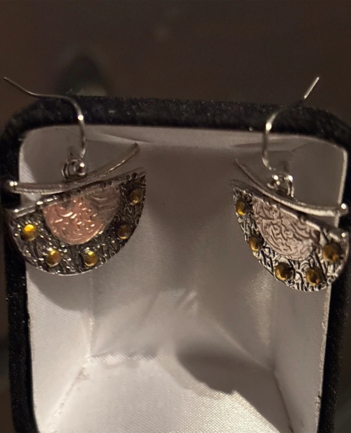 Brand new earrings - photo 3