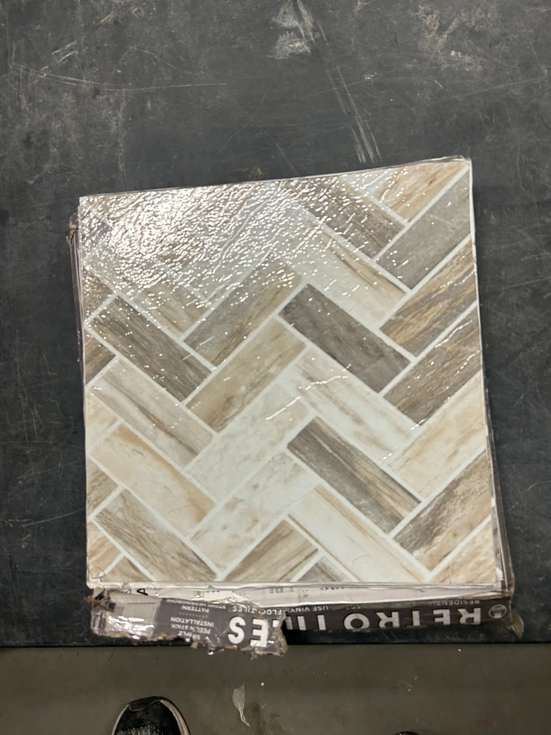 Brand New 20 Retro Tiles Vinyl Floor Tiles 12”X 12” X 1.5 mm - photo 3