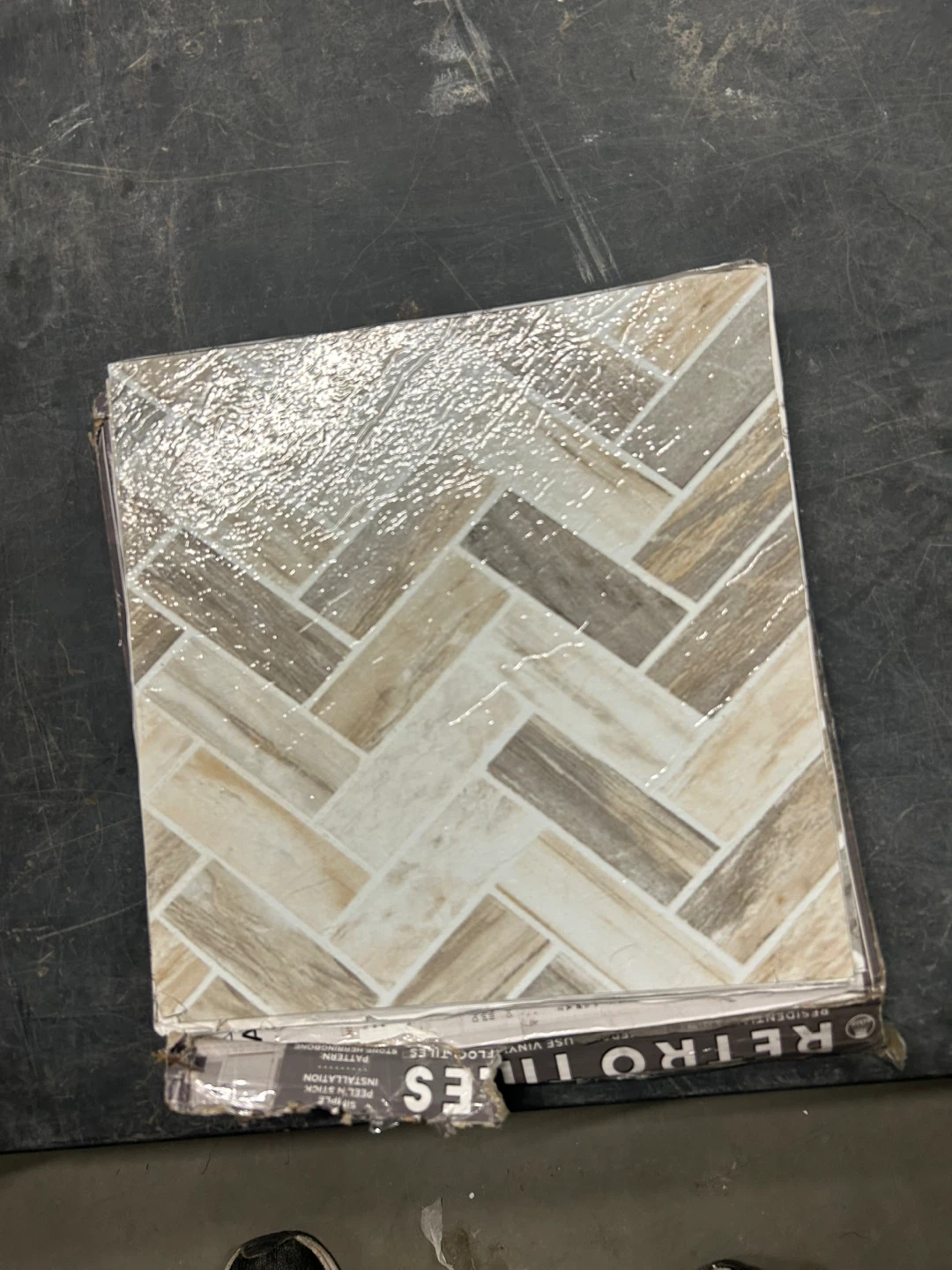 Brand New 20 Retro Tiles Vinyl Floor Tiles 12”X 12” X 1.5 mm