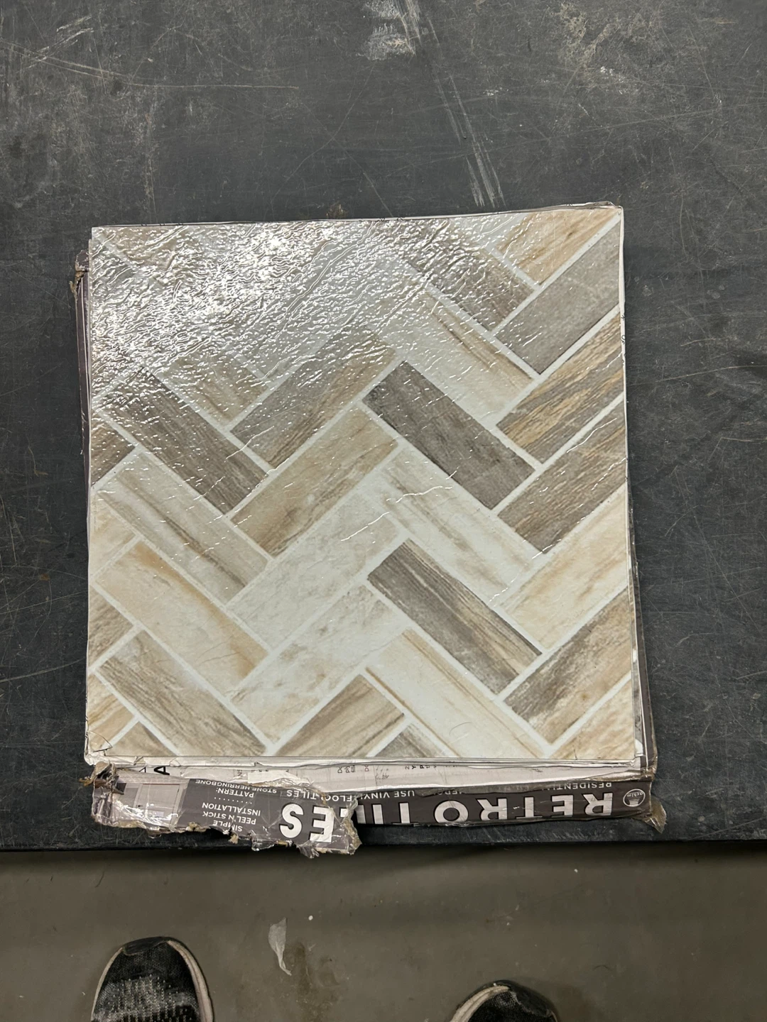 Brand New 20 Retro Tiles Vinyl Floor Tiles 12”X 12” X 1.5 mm - photo 2