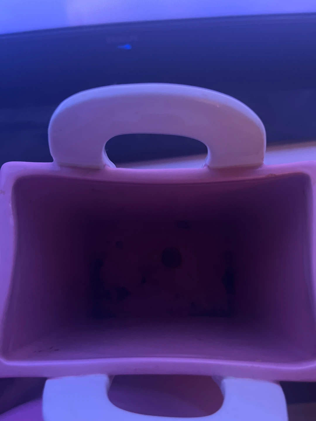 Pink decorative box with handle - photo 2