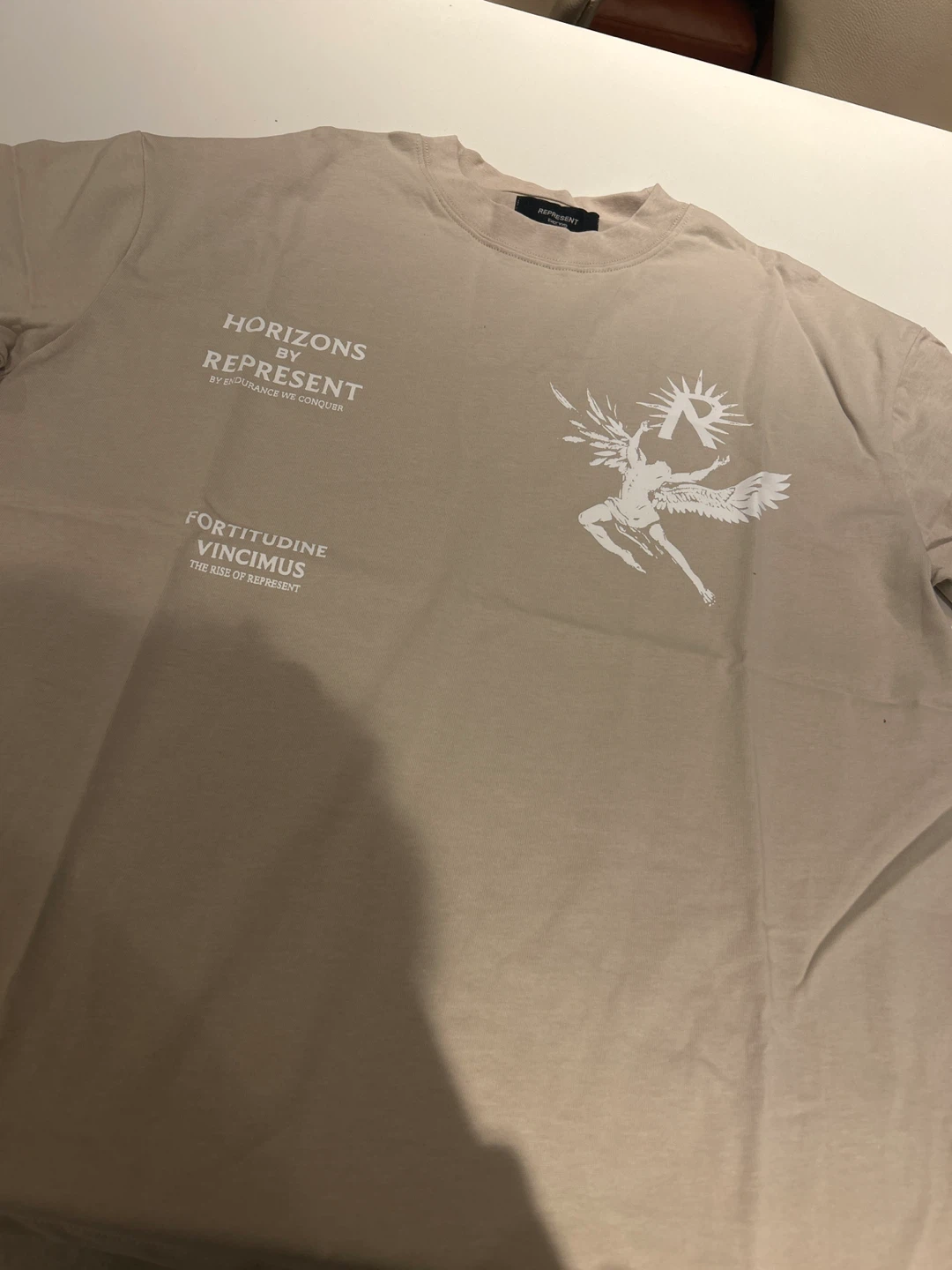 Represent horizon T-Shirt (usually 200$)