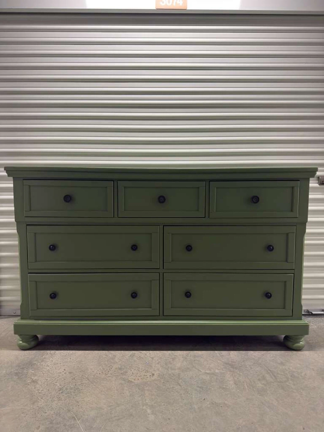 🚨Free Delivery NJ/NY Green Solid Wood Dresser- 7 Drawers