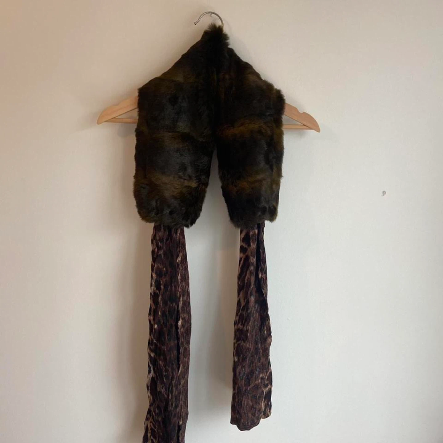 Faux Fur & Leopard Print Scarf