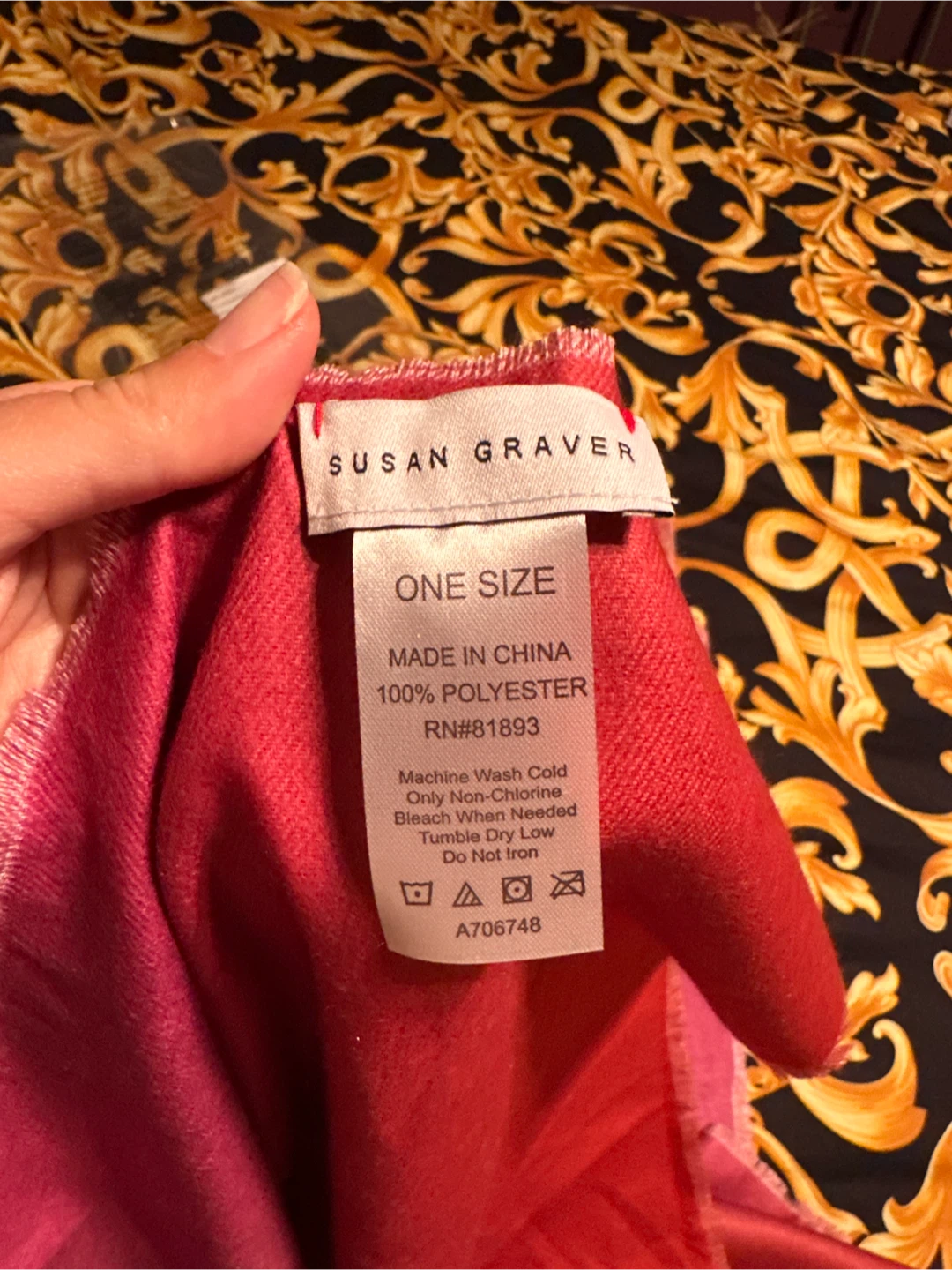 Susan Graver Ombre Polyester Scarf - photo 2
