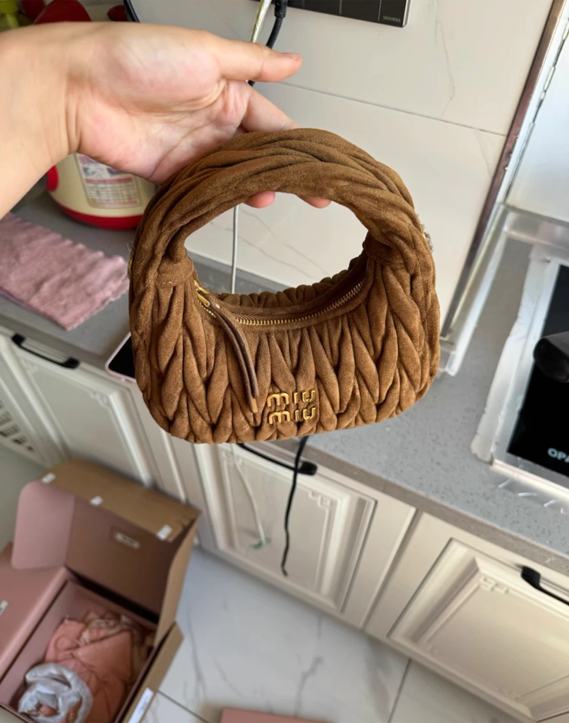 Miu Miu Matelassé Hobo Bag - Brown Suede - photo 4