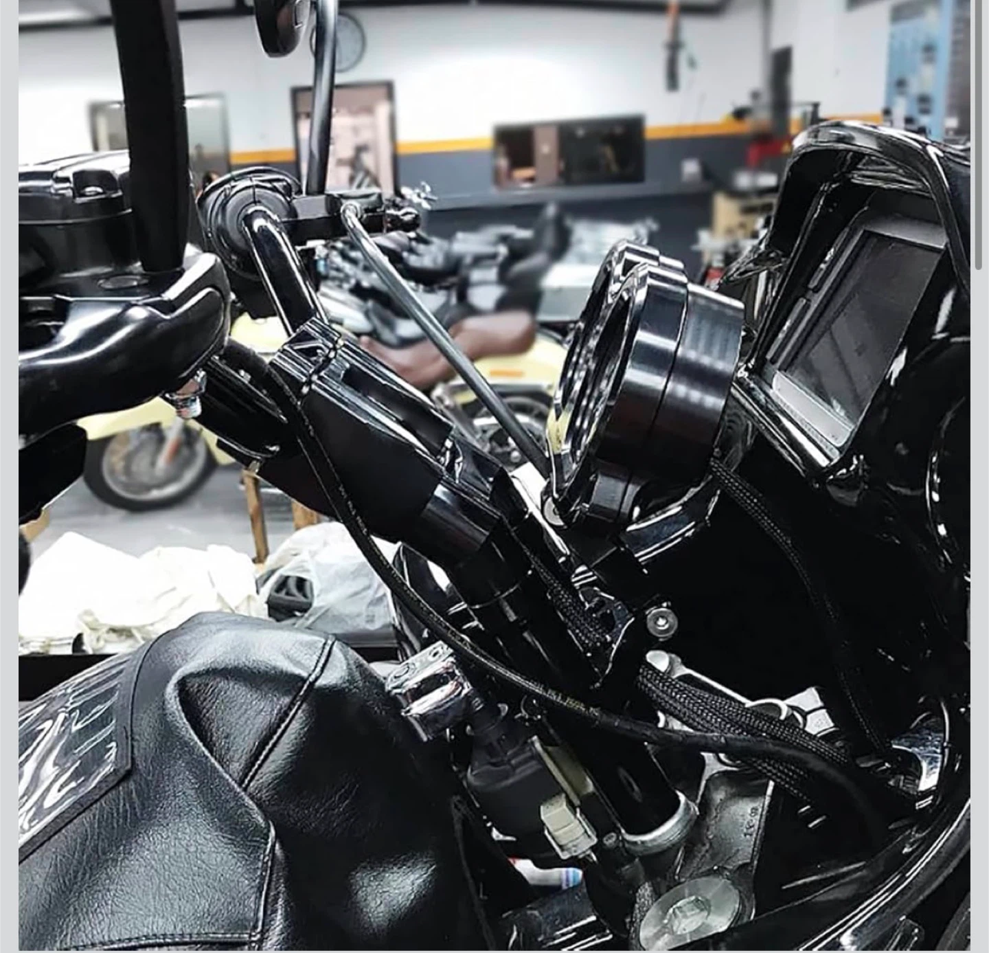 Handlebar Riser with Instrument Panel Kit for Harley Road Glide - photo 3