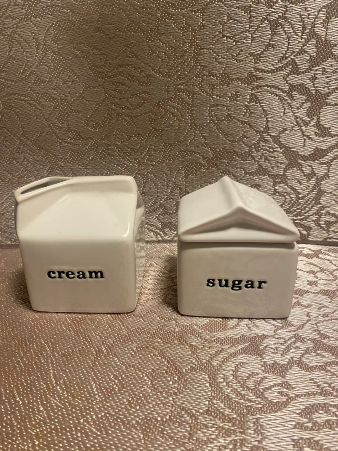 Ceramic Creamer and Sugar Pot Set