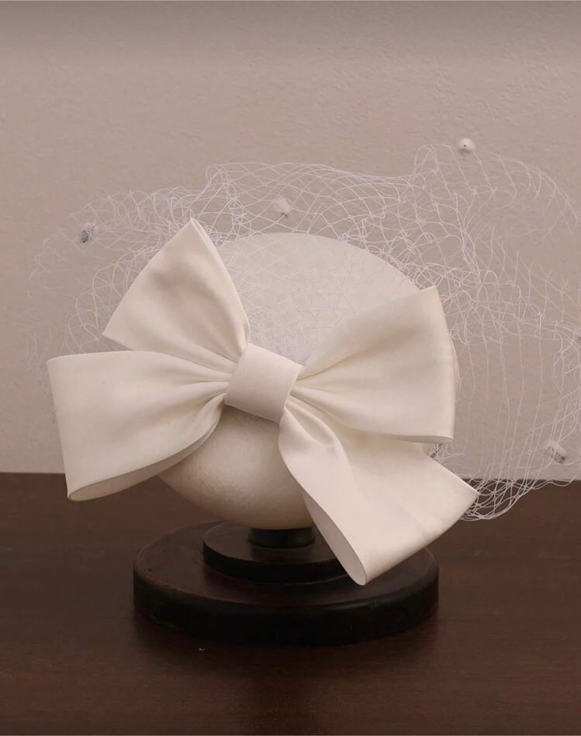 White Fascinator with Bow and Veil