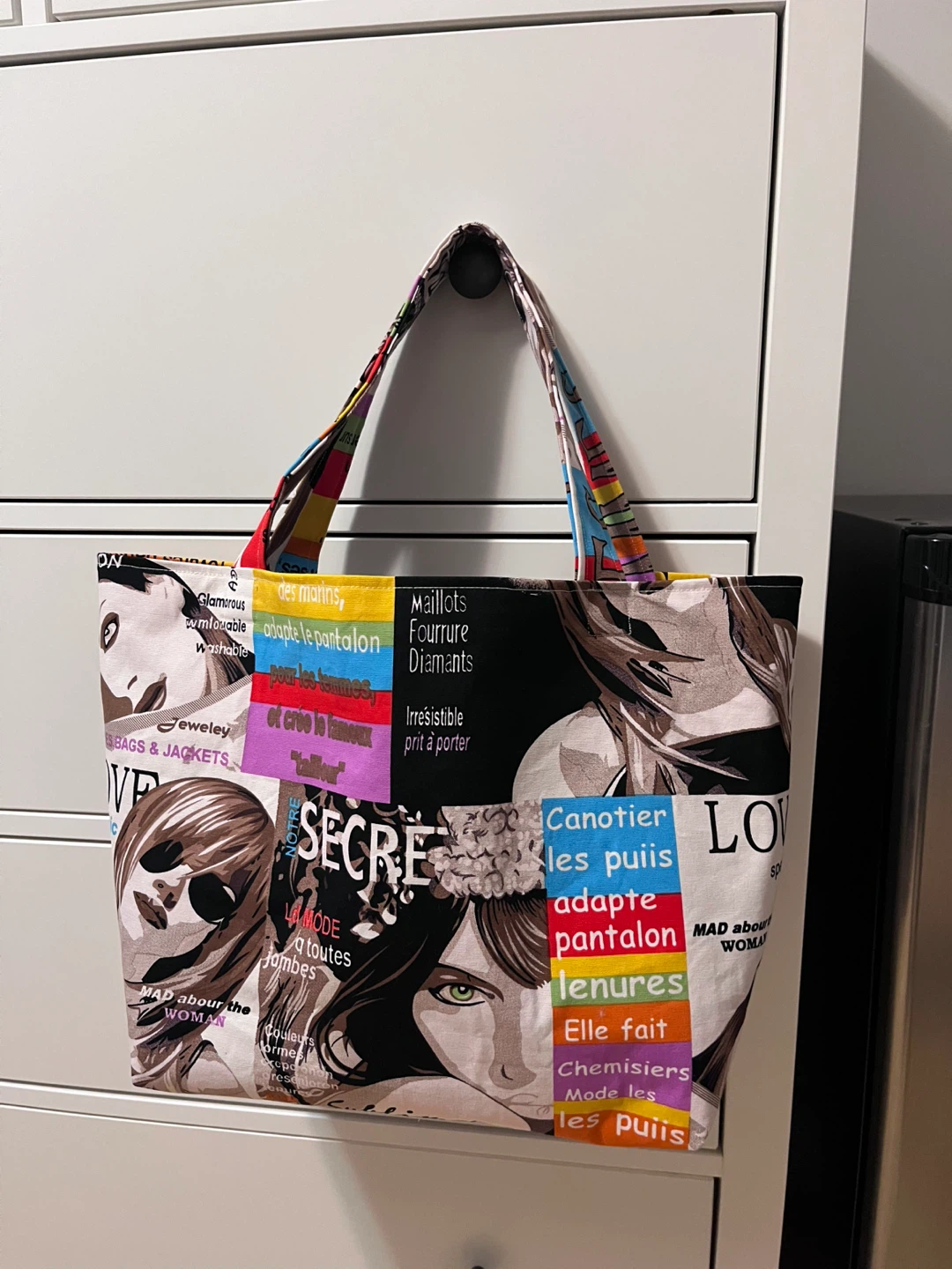 Unique Magazine Print Tote Bag - photo 2