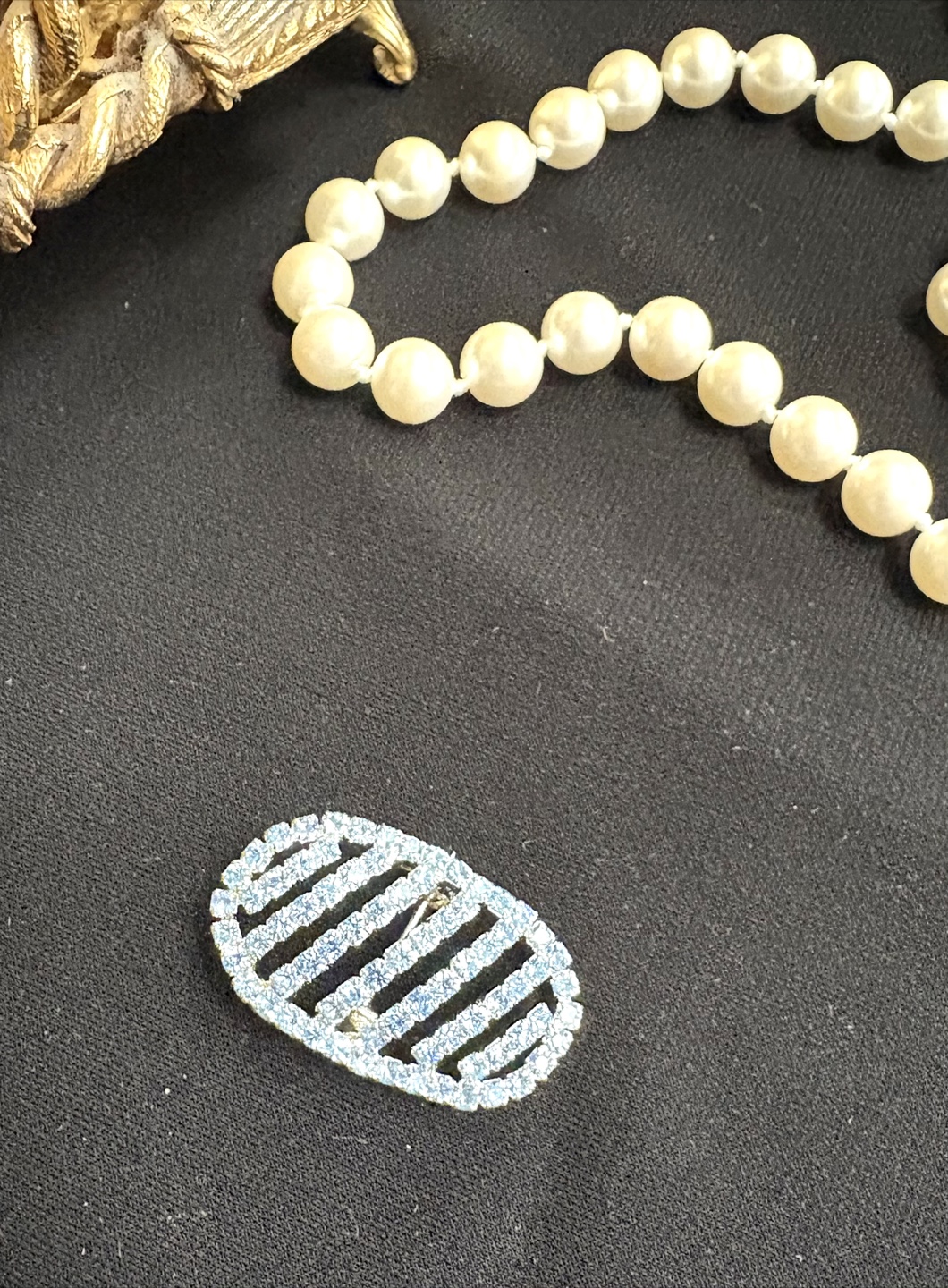 Oval Light Blue Rhinestone Small Brooch - NEW