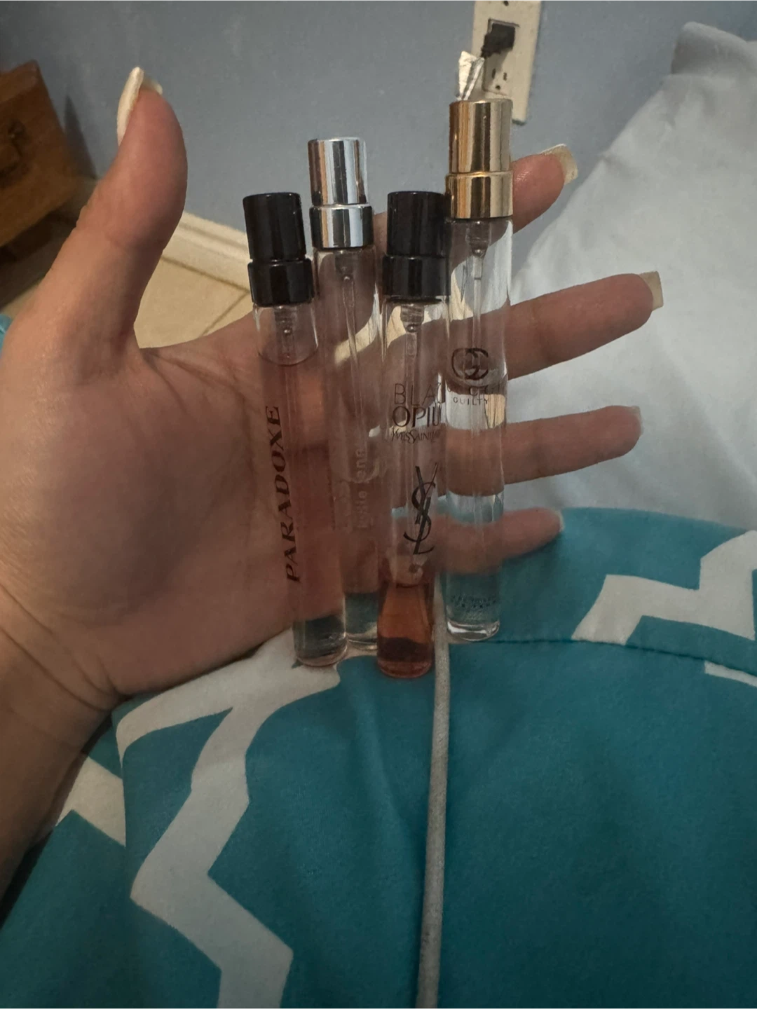 Prada,Gucci, Cosmic And Ysl perfume samples - photo 3